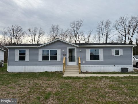 Mobile Home For Sale - 5959 Heritage Road<br/> EAST NEW MARKET, MD 21631