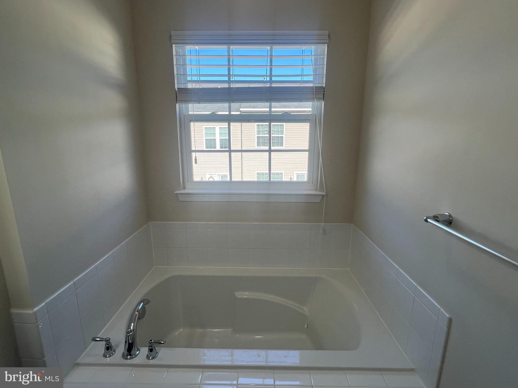 ESPLANADE AT RED RUN - Residential Lease