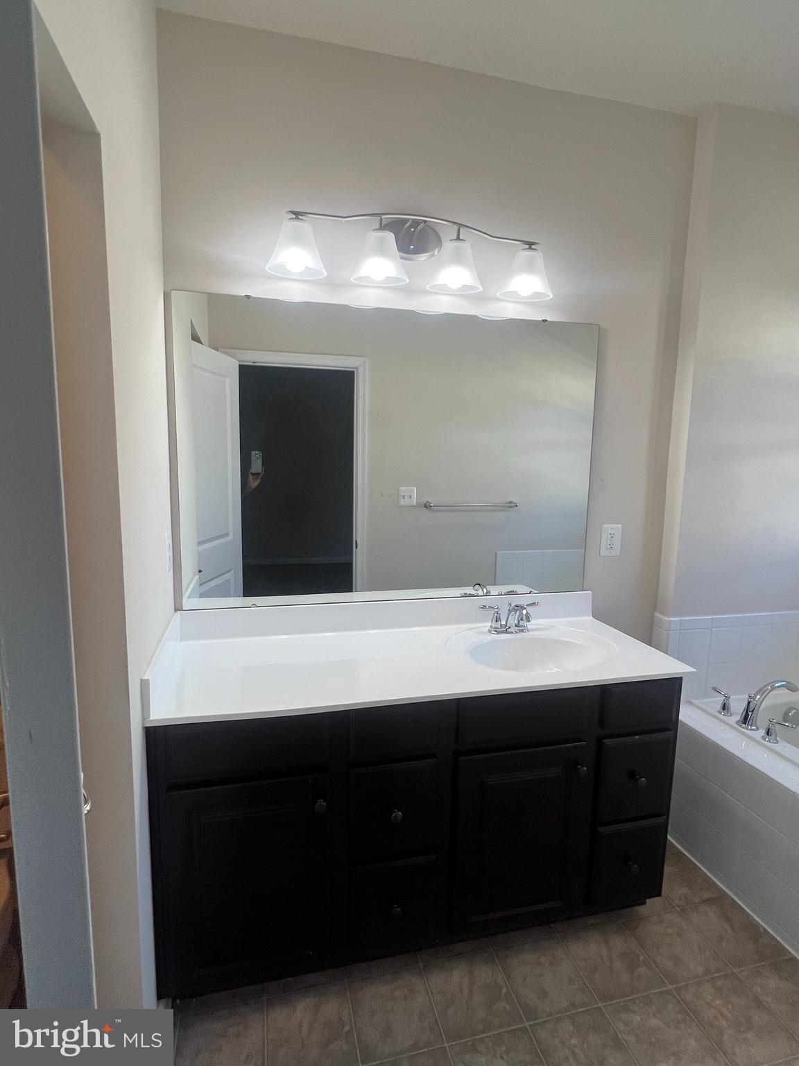 ESPLANADE AT RED RUN - Residential Lease