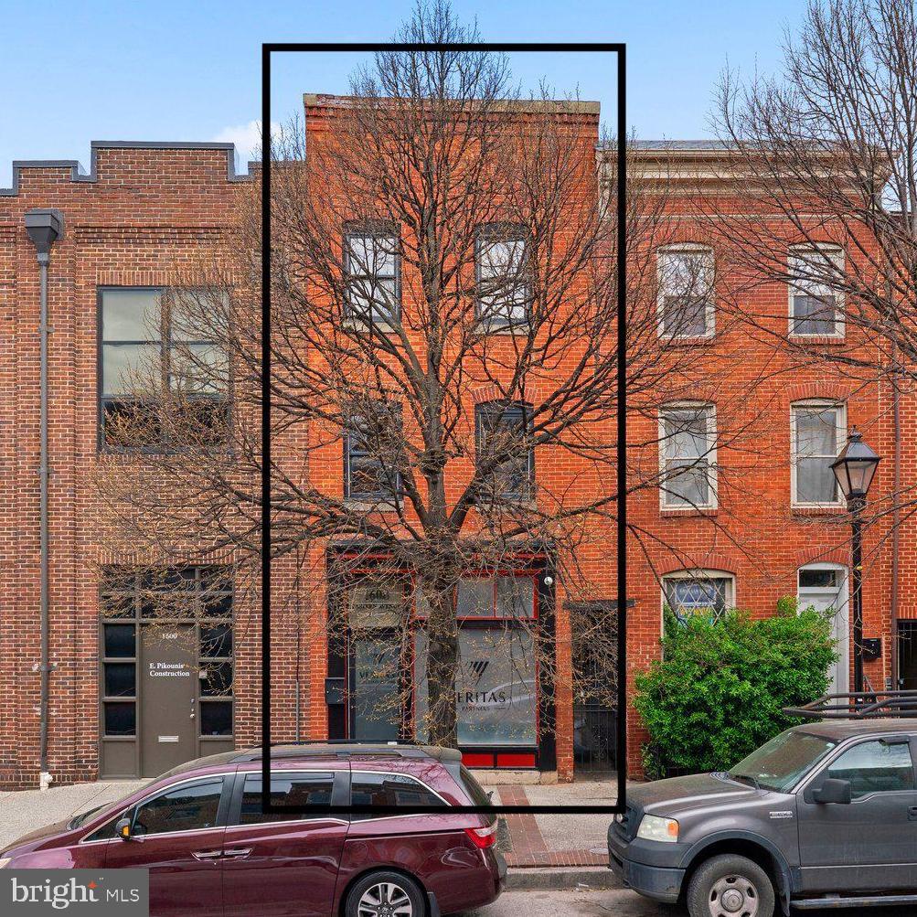 Welcome to 1608 Eastern Ave. Commercial space that could be combined with residential rental in the heart of Fells Point. Main floor is perfect for office/retail/business and the top two floors (with separate entrance & meters) could be residential rental space with two bedrooms/bath/kitchen. Exposed brick throughout.
The main floor has half bath & kitchenette & 3/4 different office space areas.
The top two floors are perfect rental space with two bedrooms, a loft area, kitchen, full bathroom and washer/dryer. Options are limitless for this property.