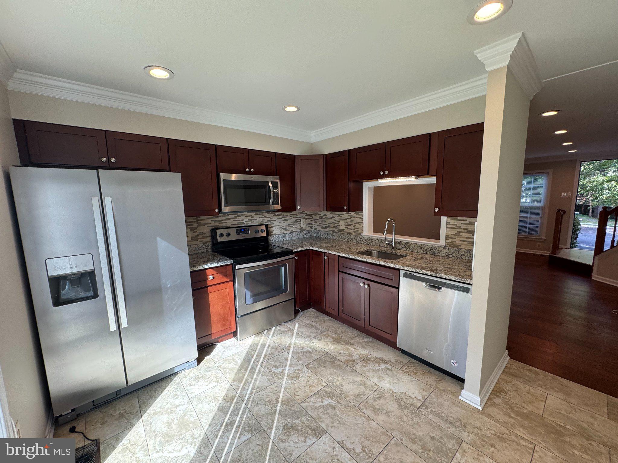 6307 CHIMNEY WOOD COURT
