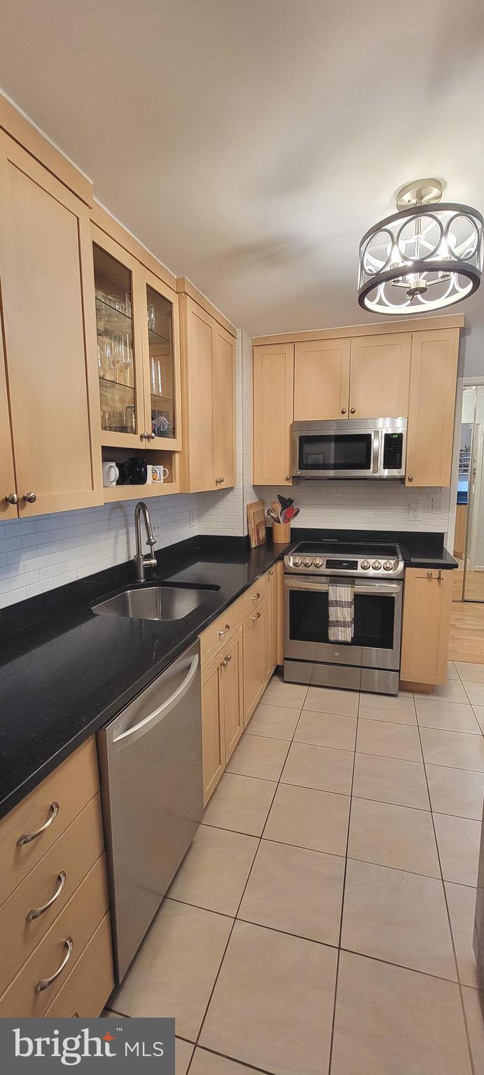 BELVEDERE - Residential Lease