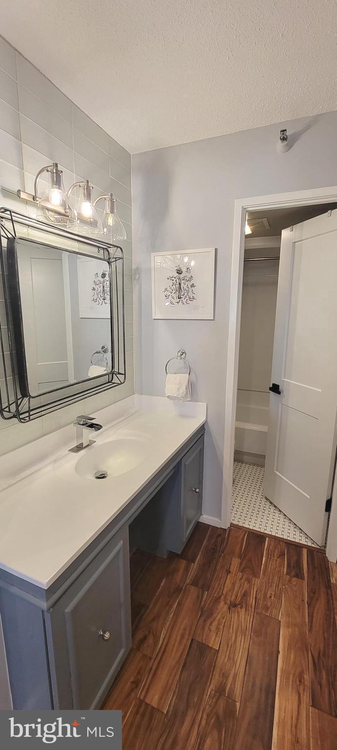 BELVEDERE - Residential Lease