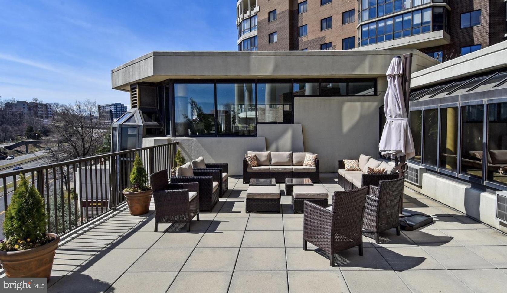 BELVEDERE - Residential Lease