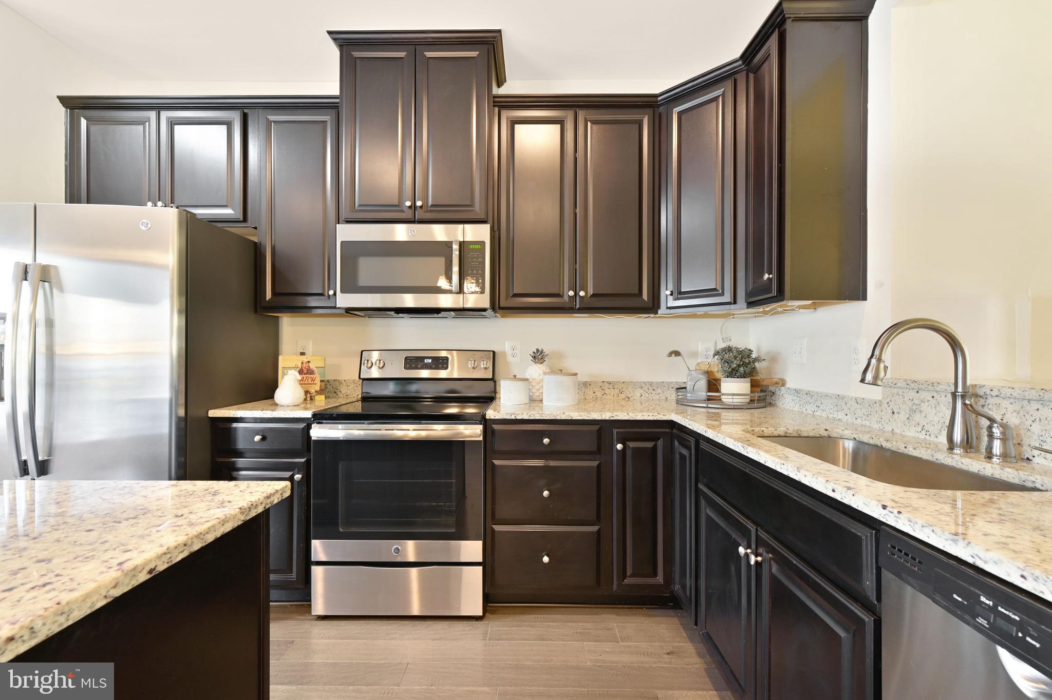 SHELTERED HARBOR - Residential