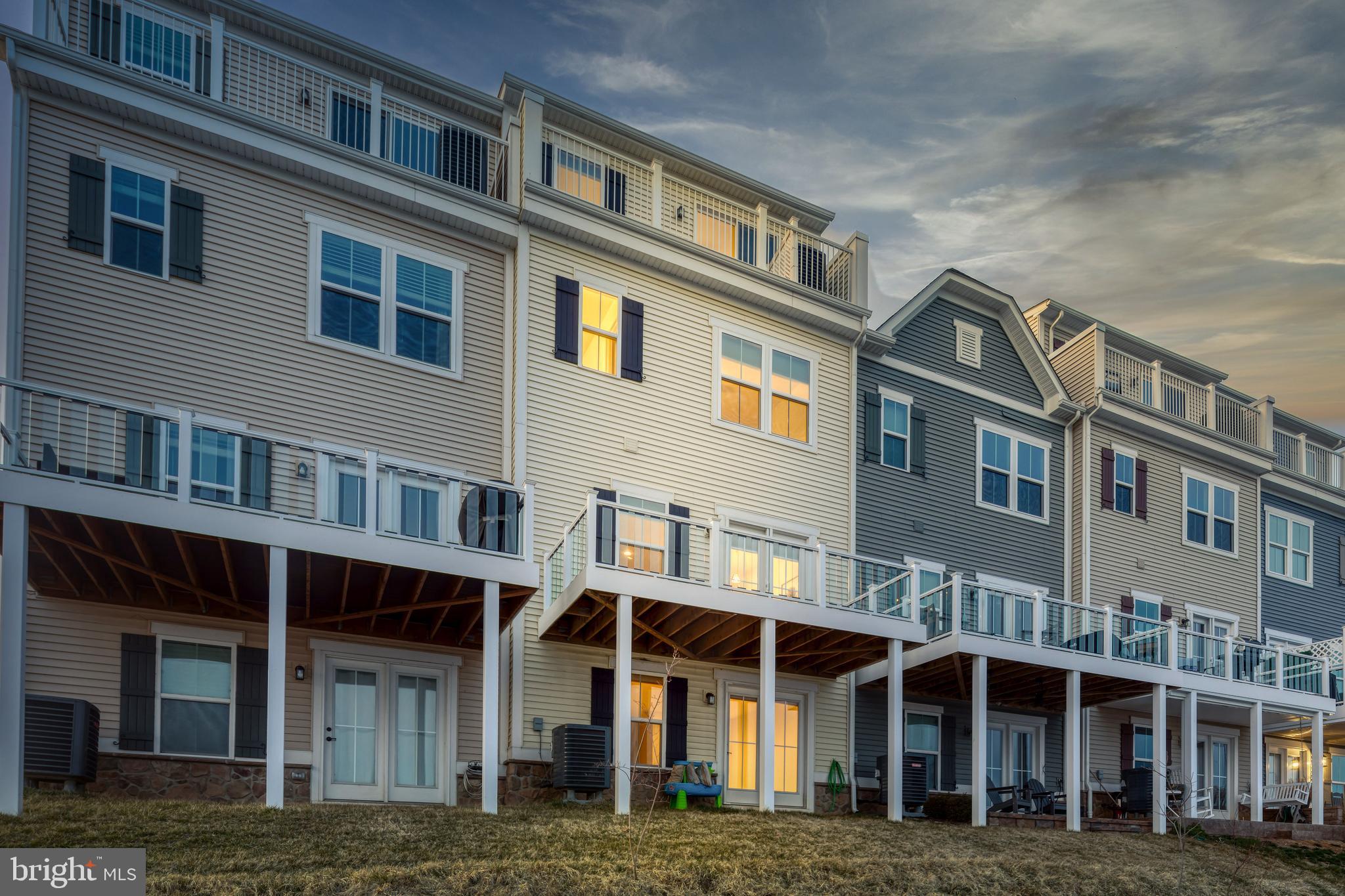 SHELTERED HARBOR - Residential