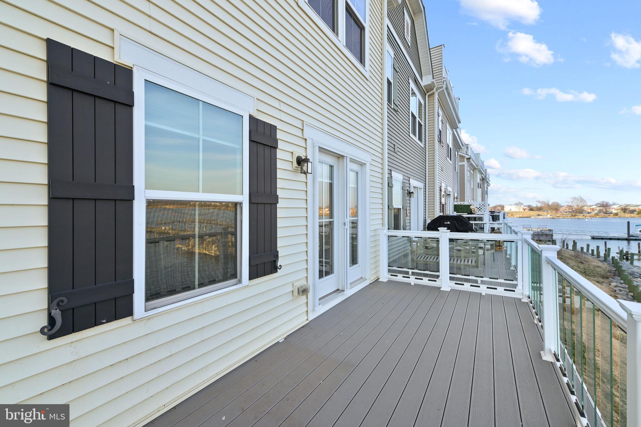 SHELTERED HARBOR - Residential