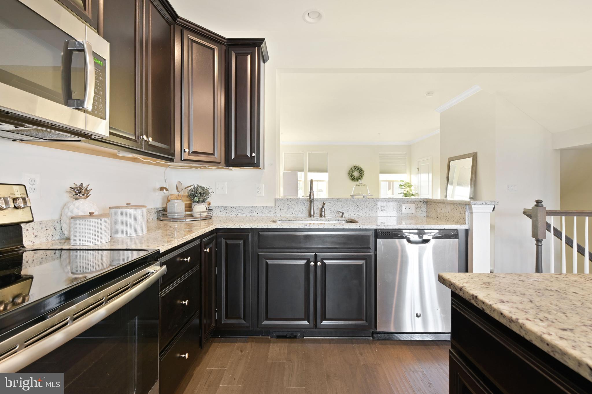 SHELTERED HARBOR - Residential