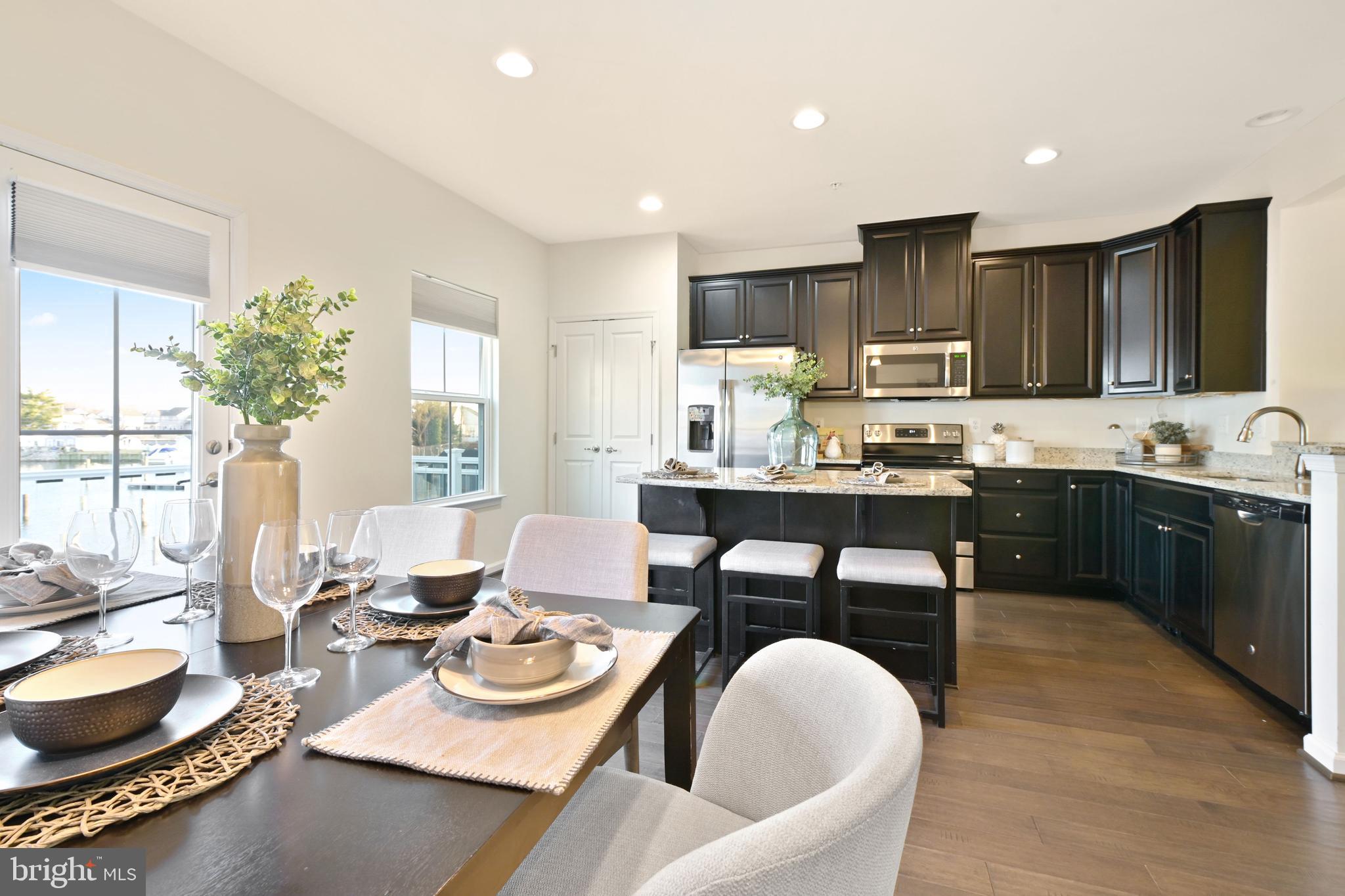 SHELTERED HARBOR - Residential