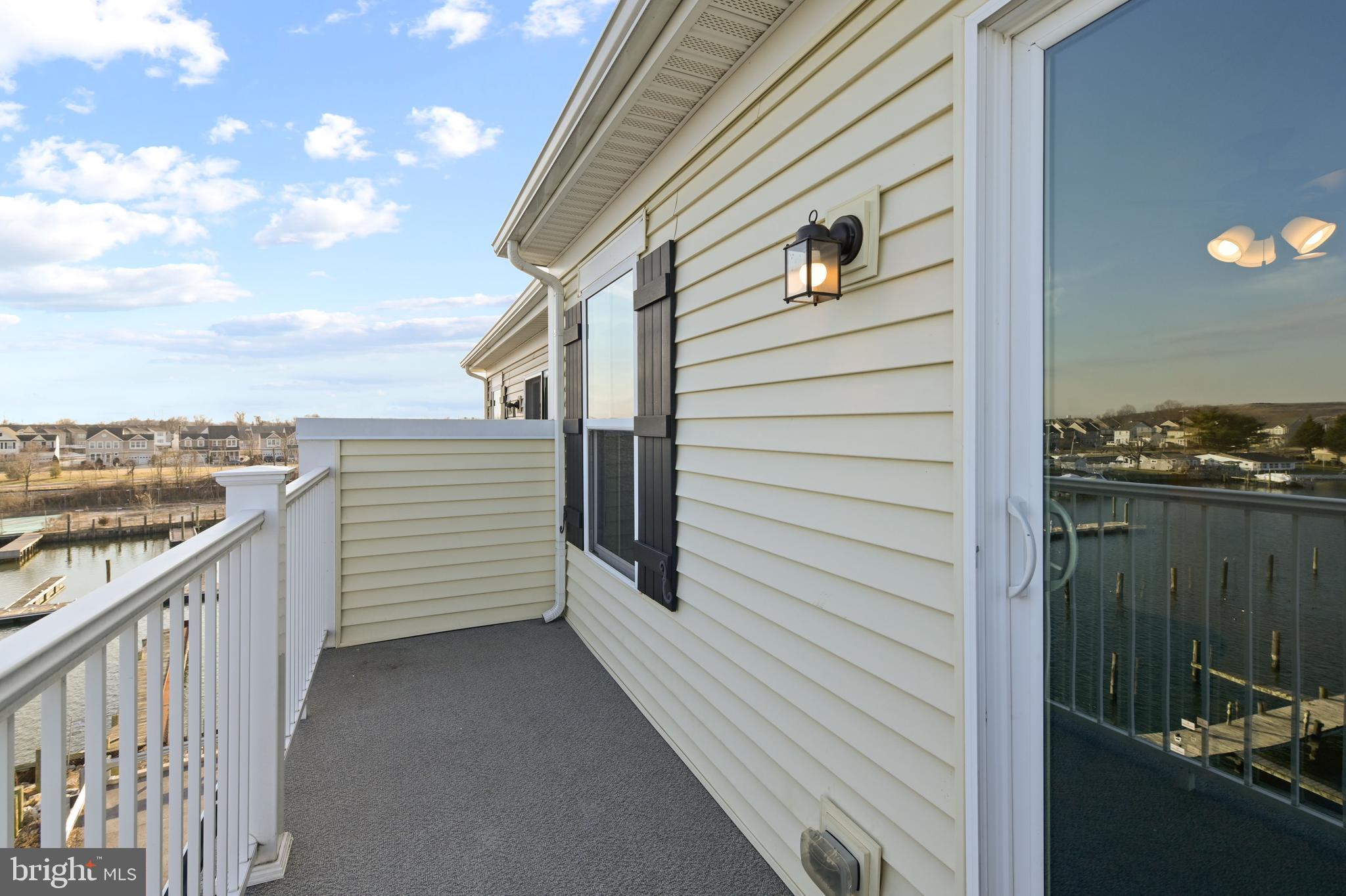 SHELTERED HARBOR - Residential