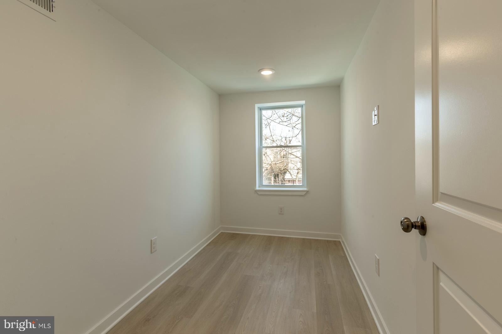 WEST KENSINGTON - Residential Lease