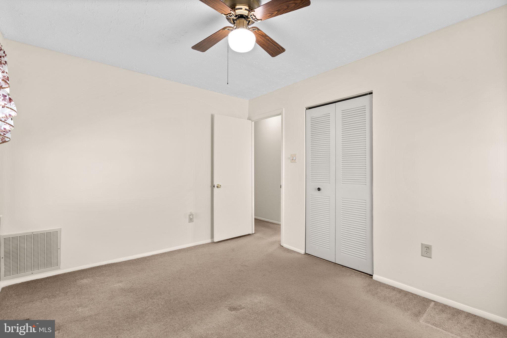 THE PROVINCES - Residential