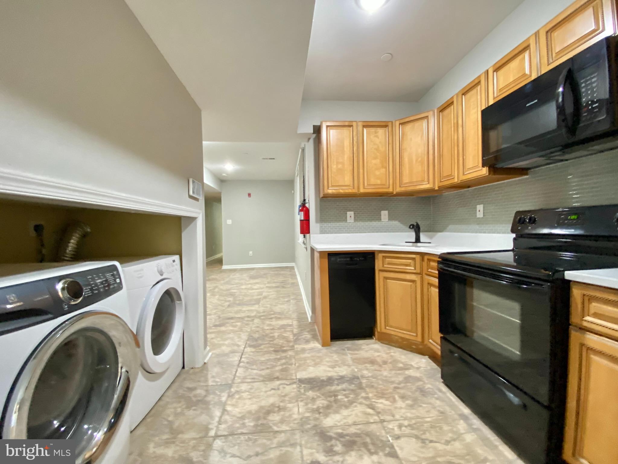 TEMPLE UNIVERSITY - Residential Lease