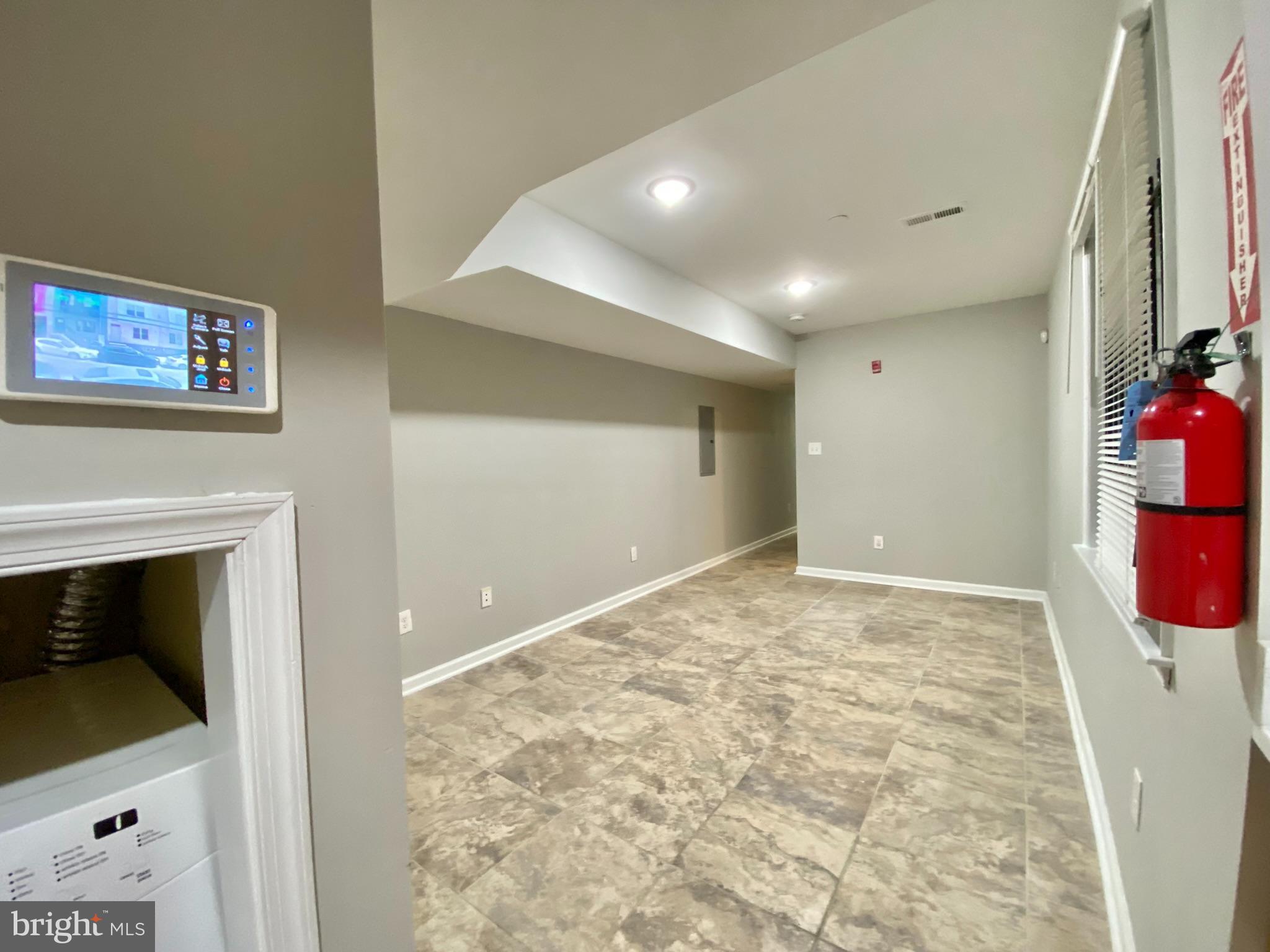 TEMPLE UNIVERSITY - Residential Lease