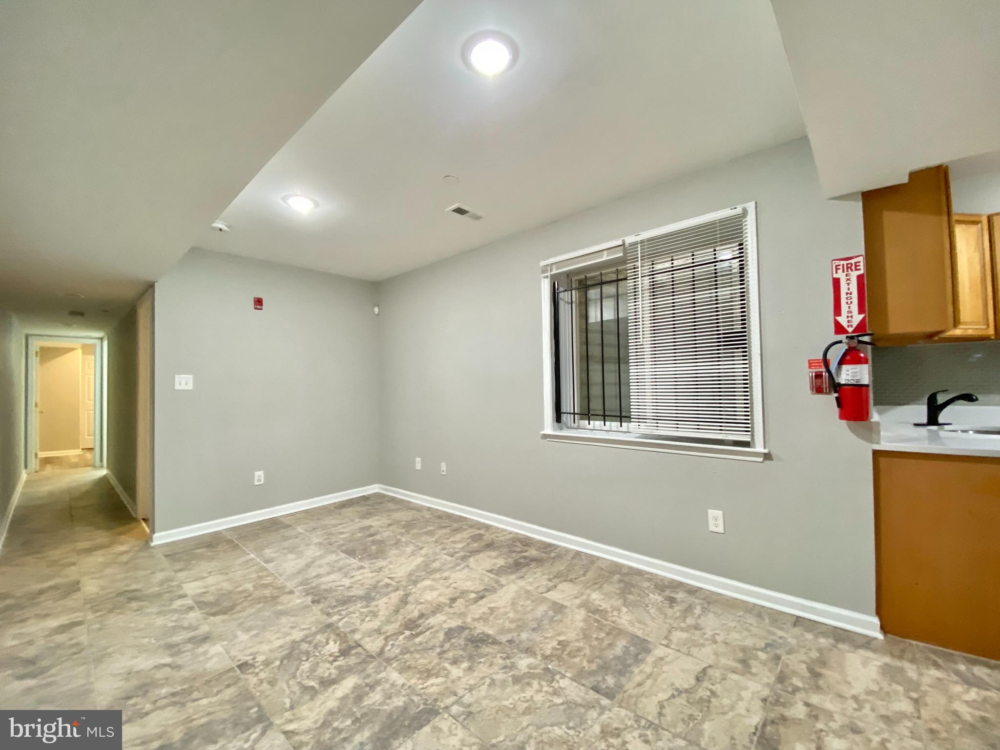 TEMPLE UNIVERSITY - Residential Lease