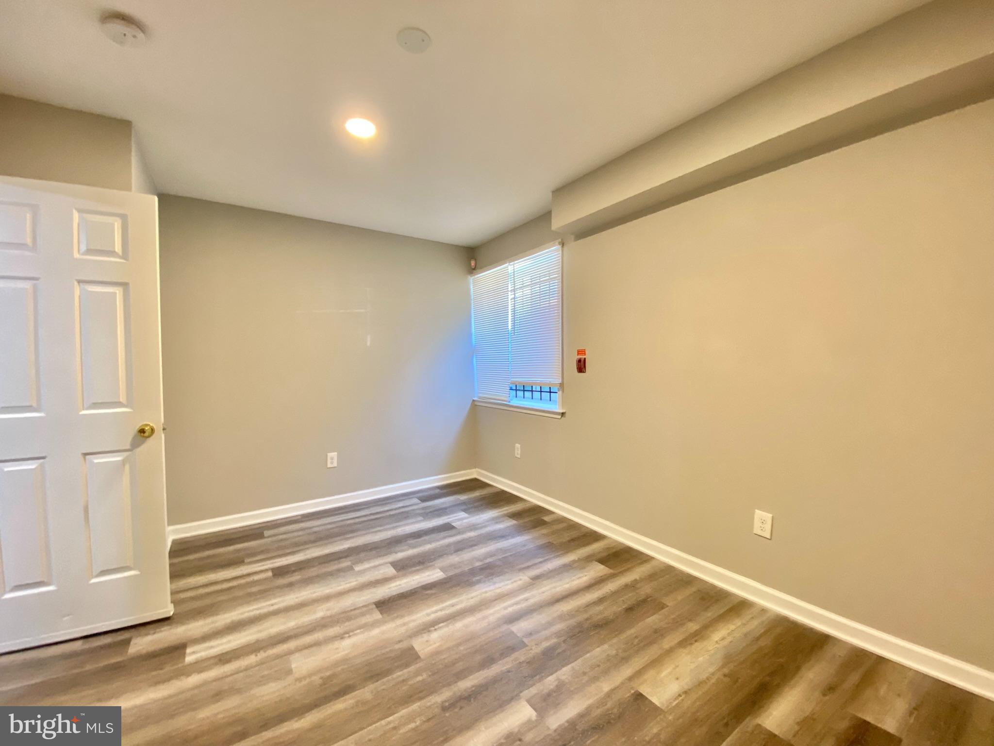 TEMPLE UNIVERSITY - Residential Lease