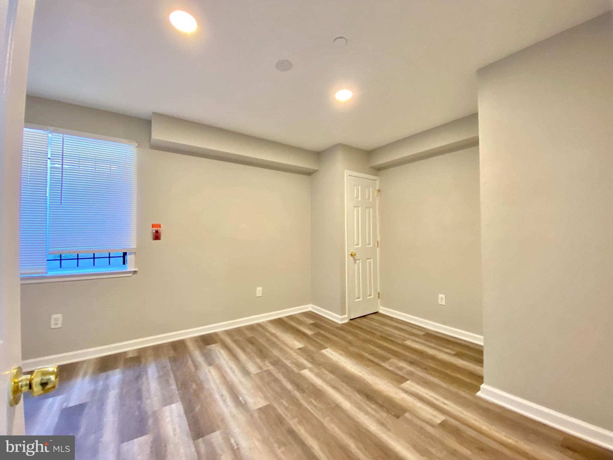 TEMPLE UNIVERSITY - Residential Lease