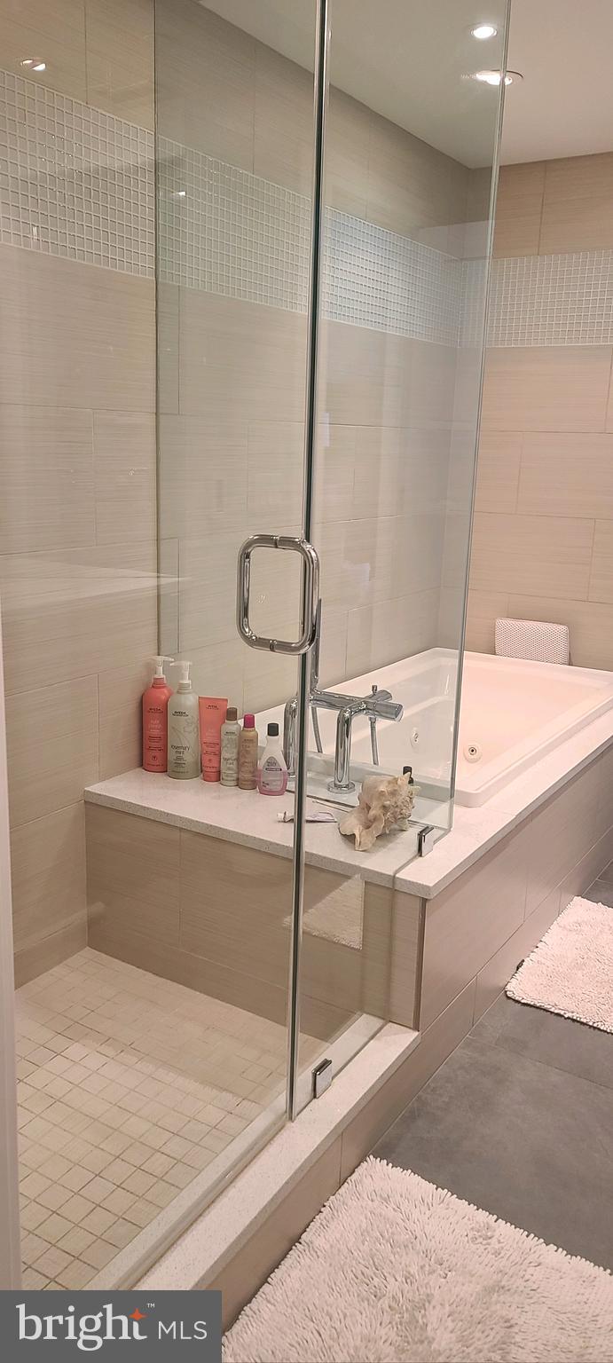 GRADUATE HOSPITAL - Residential