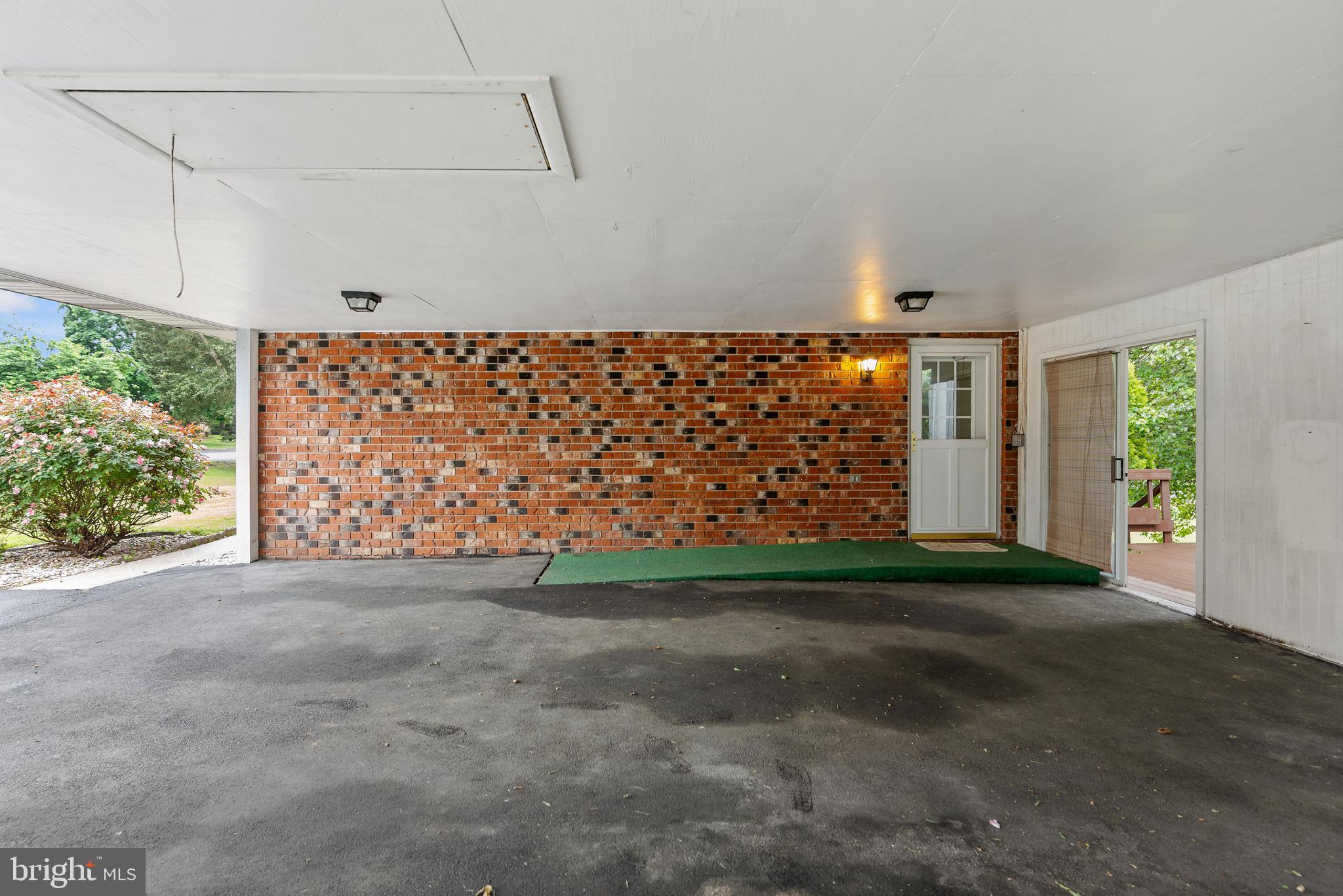 SKY-LIN PARK - Residential