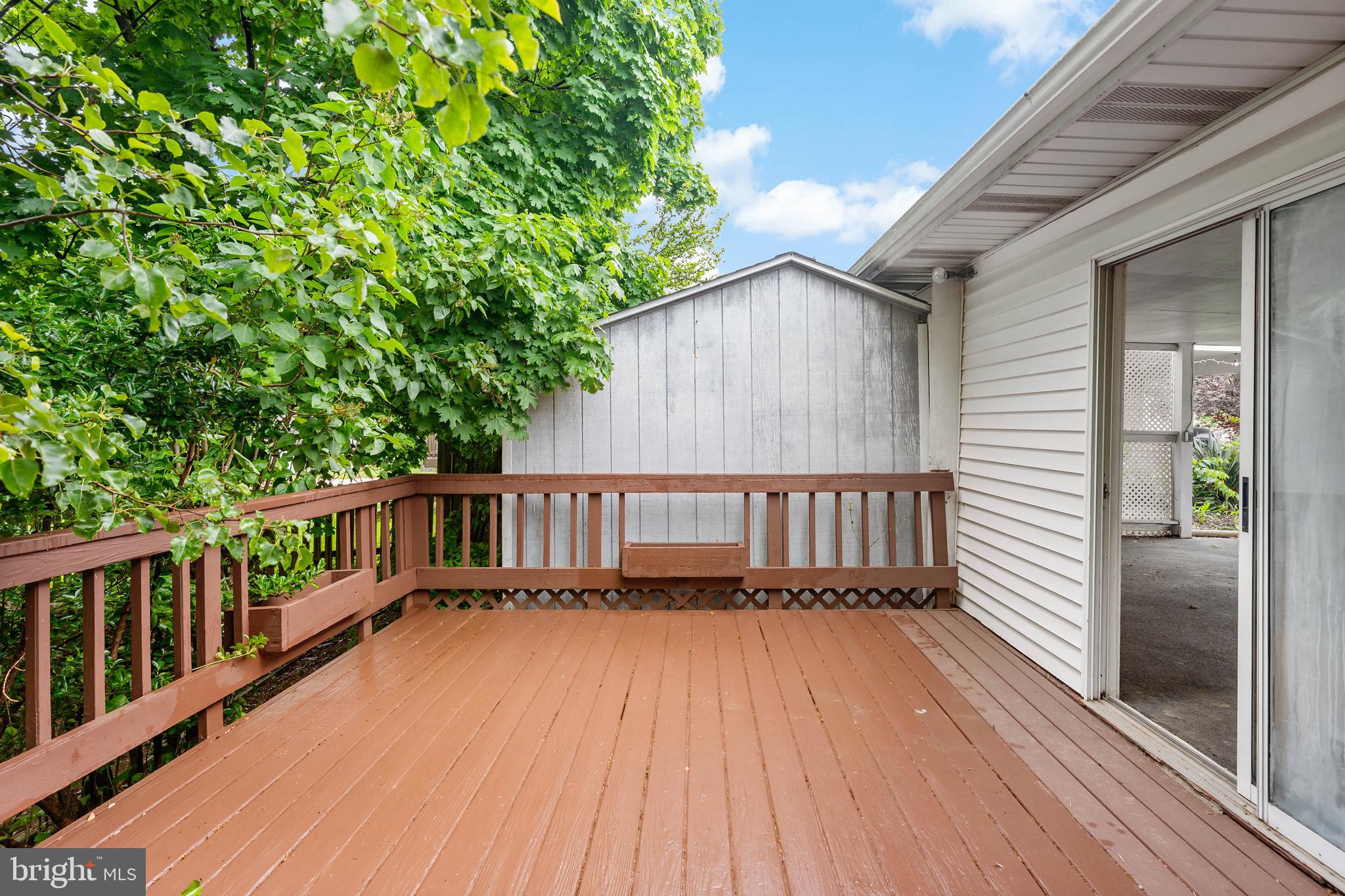 SKY-LIN PARK - Residential