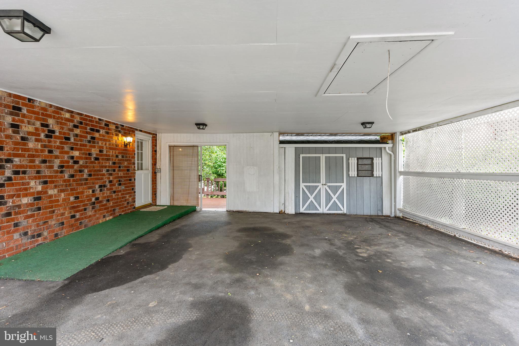 SKY-LIN PARK - Residential