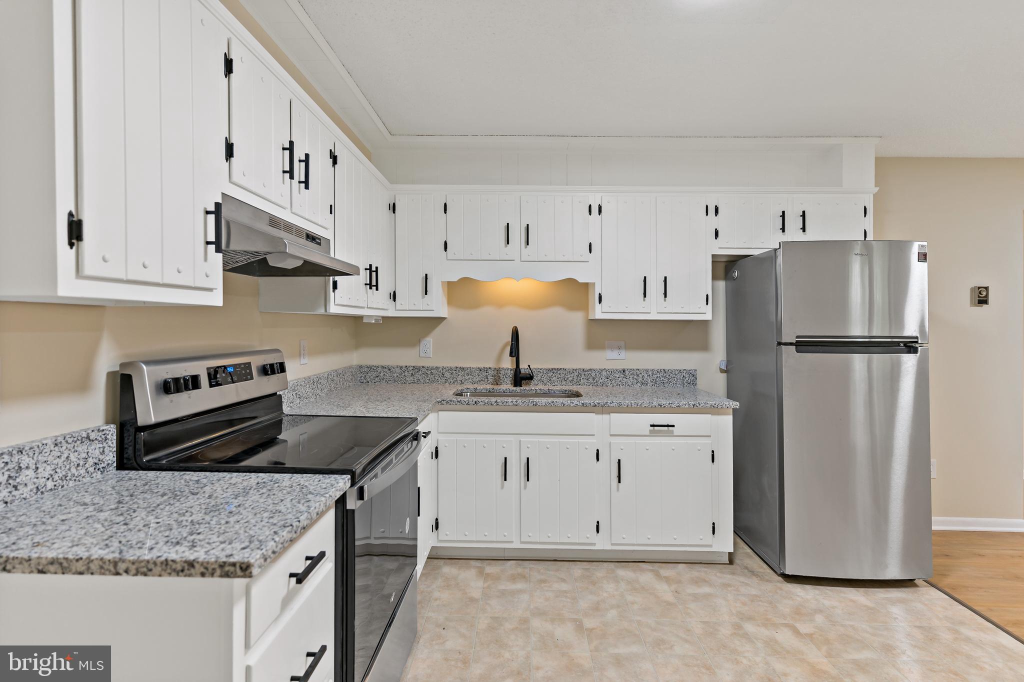 SKY-LIN PARK - Residential