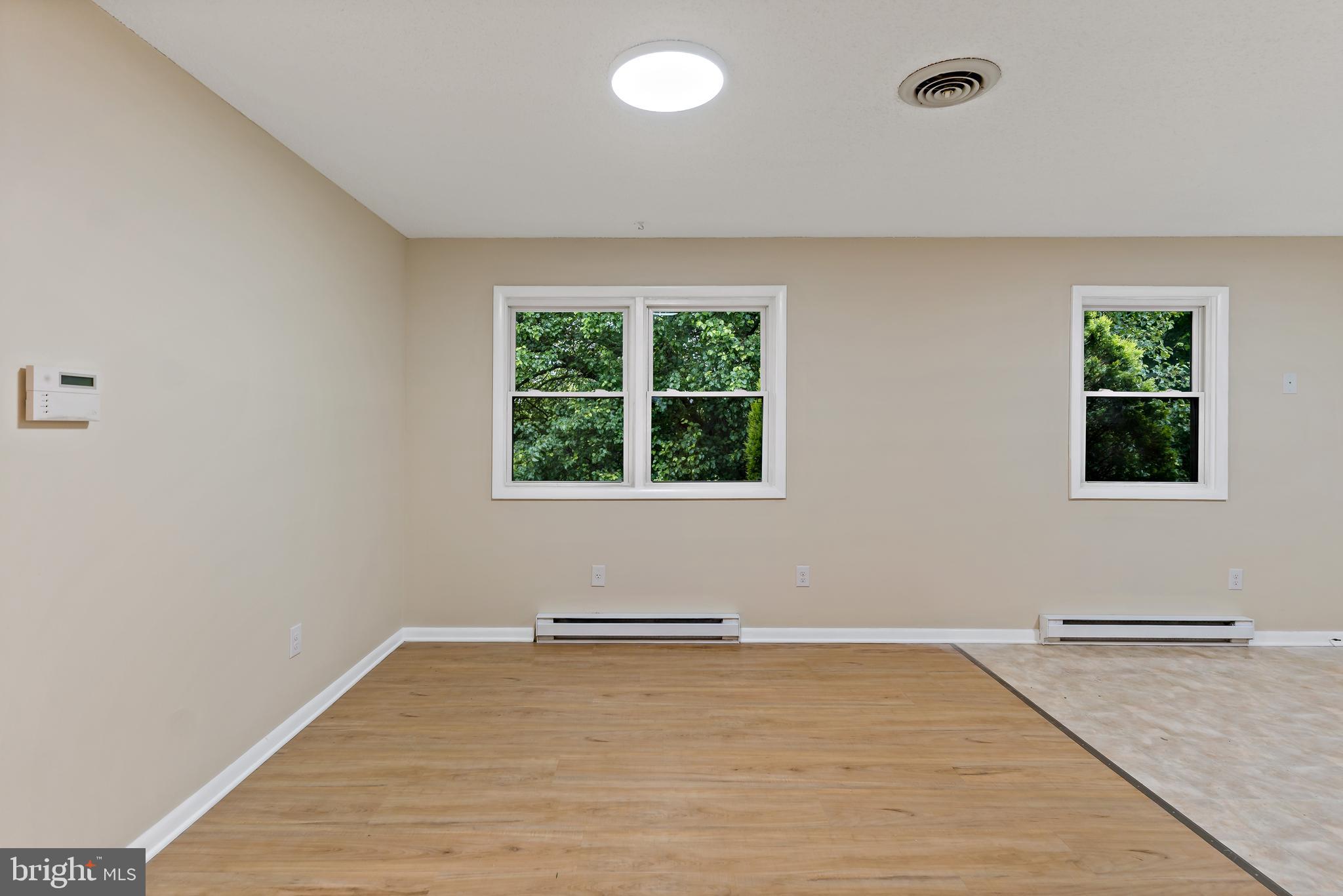 SKY-LIN PARK - Residential