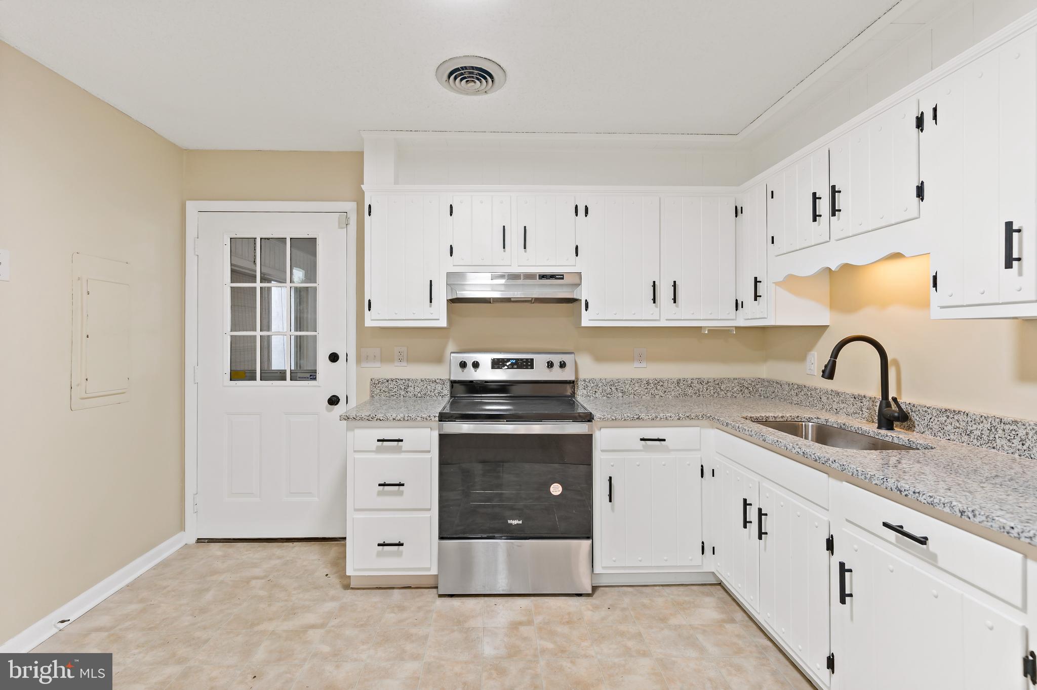 SKY-LIN PARK - Residential