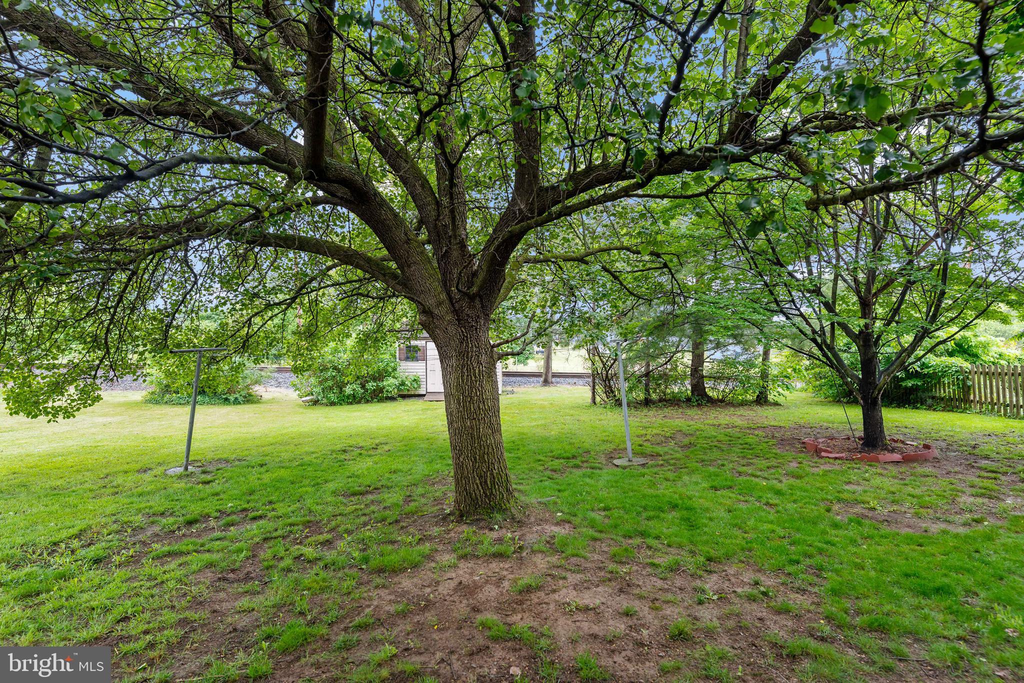 SKY-LIN PARK - Residential