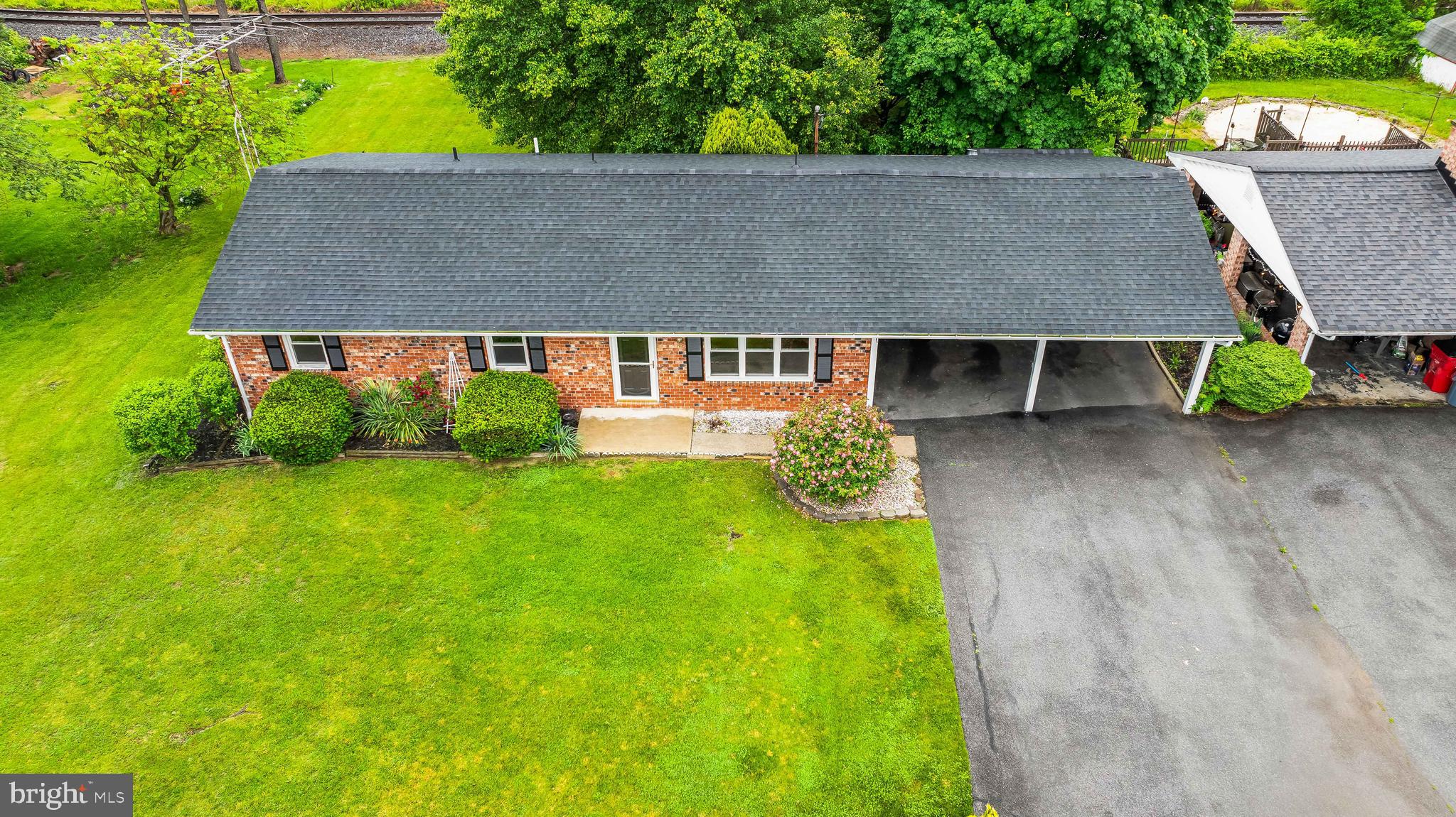 SKY-LIN PARK - Residential