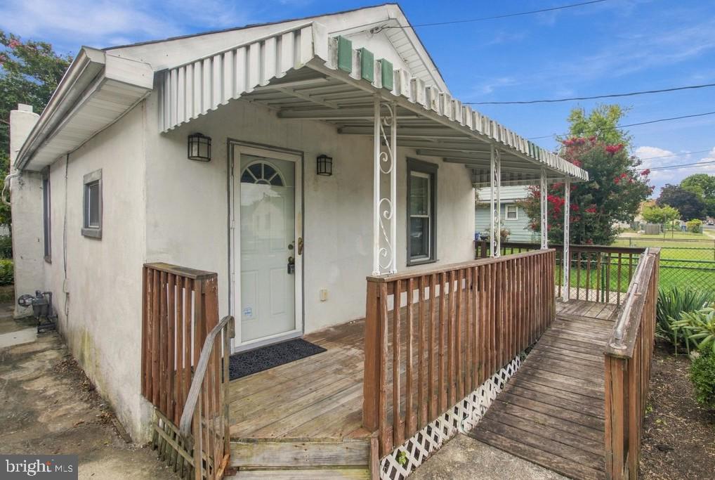 706 PALMER STREET