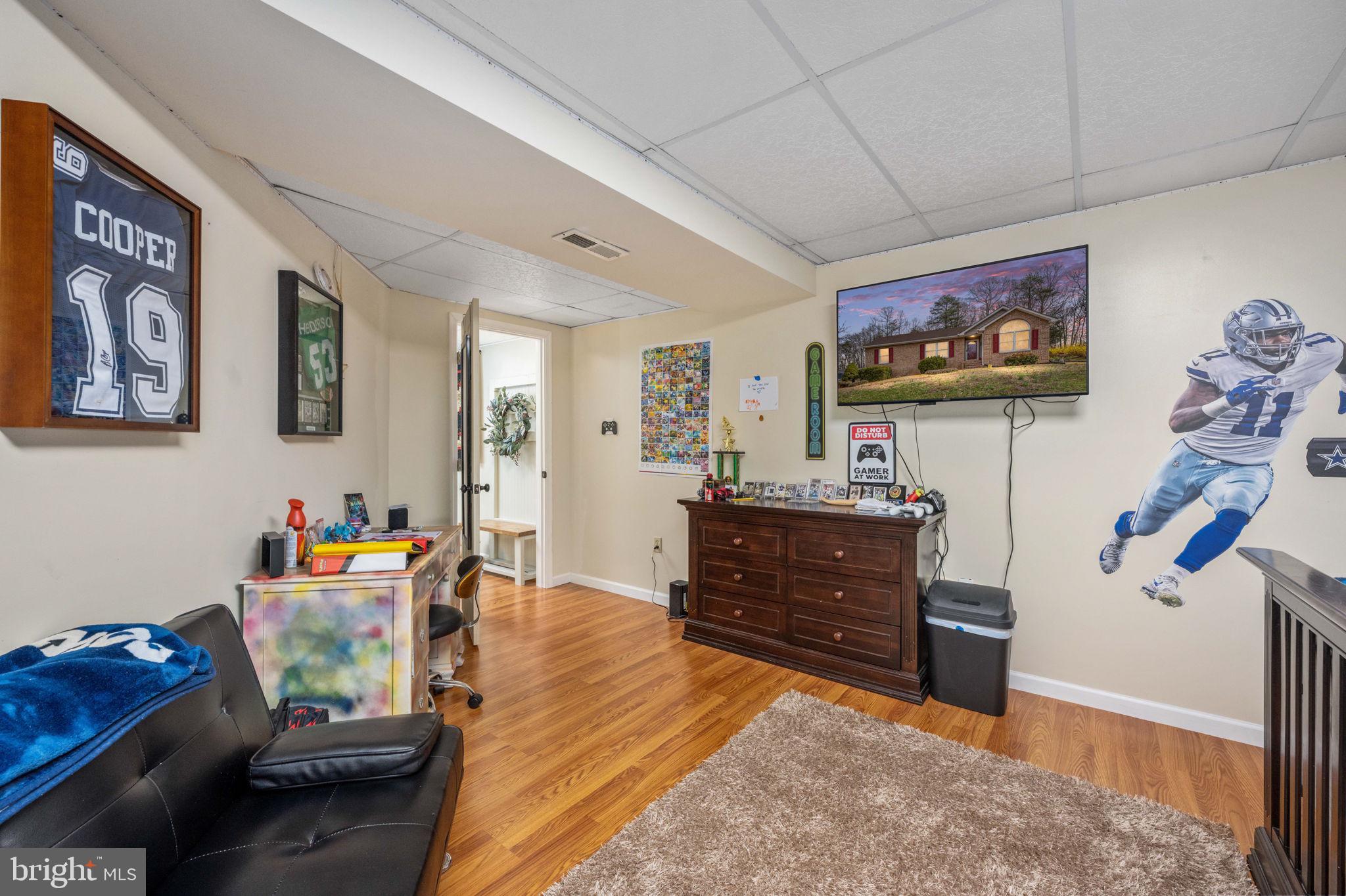 NONE  NO HOA - Residential