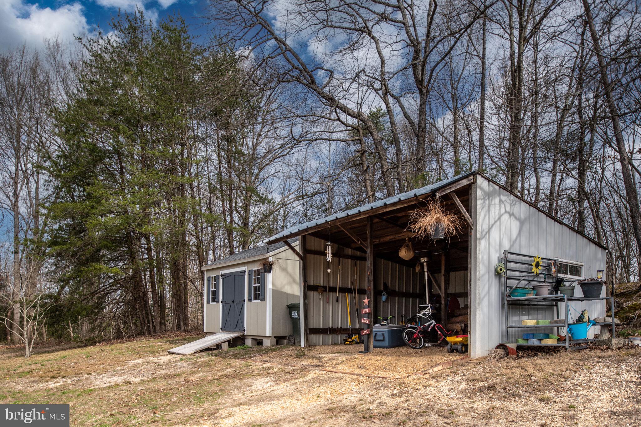 NONE  NO HOA - Residential