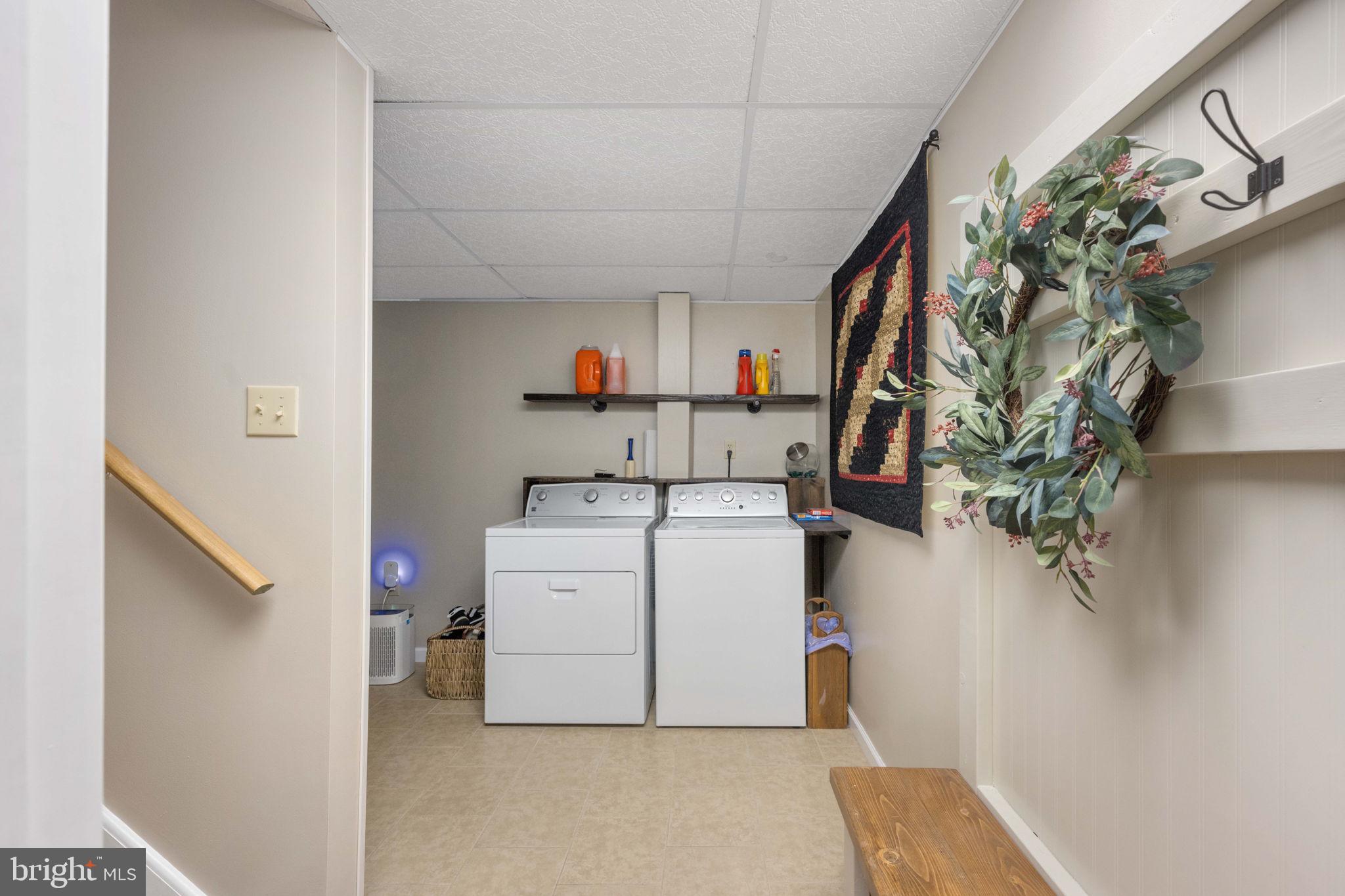 NONE  NO HOA - Residential