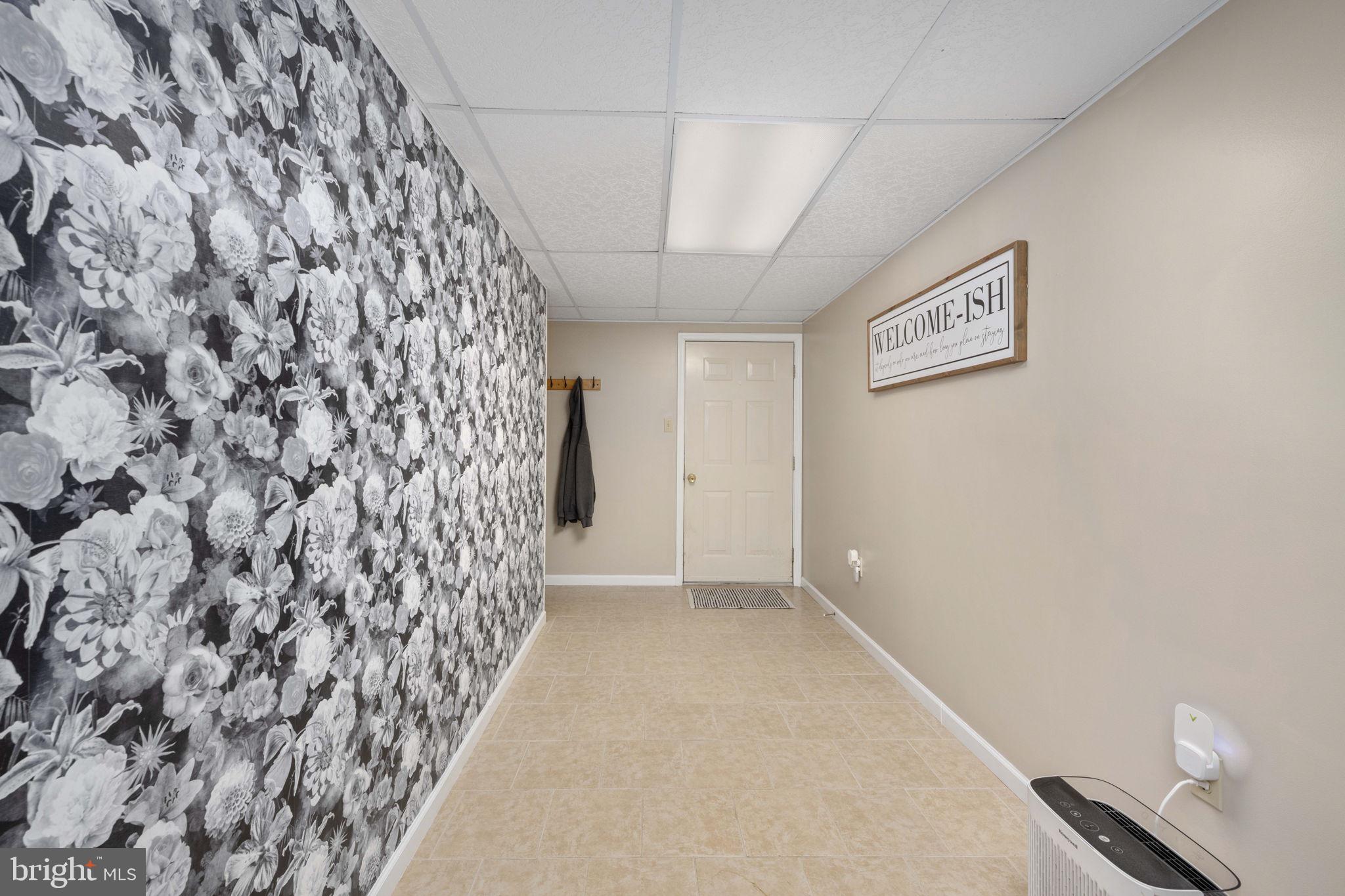 NONE  NO HOA - Residential