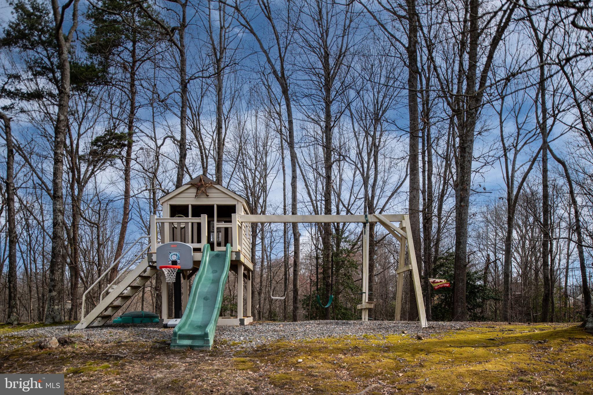 NONE  NO HOA - Residential