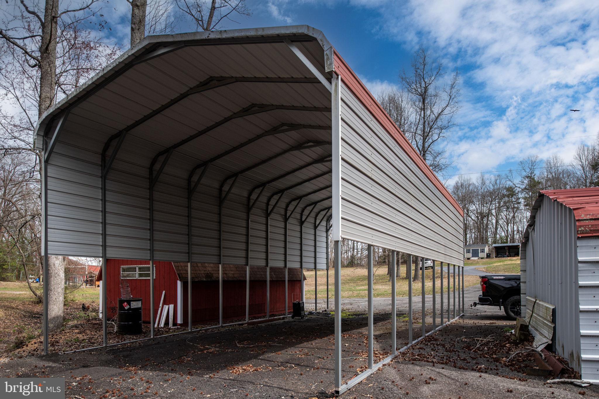 NONE  NO HOA - Residential