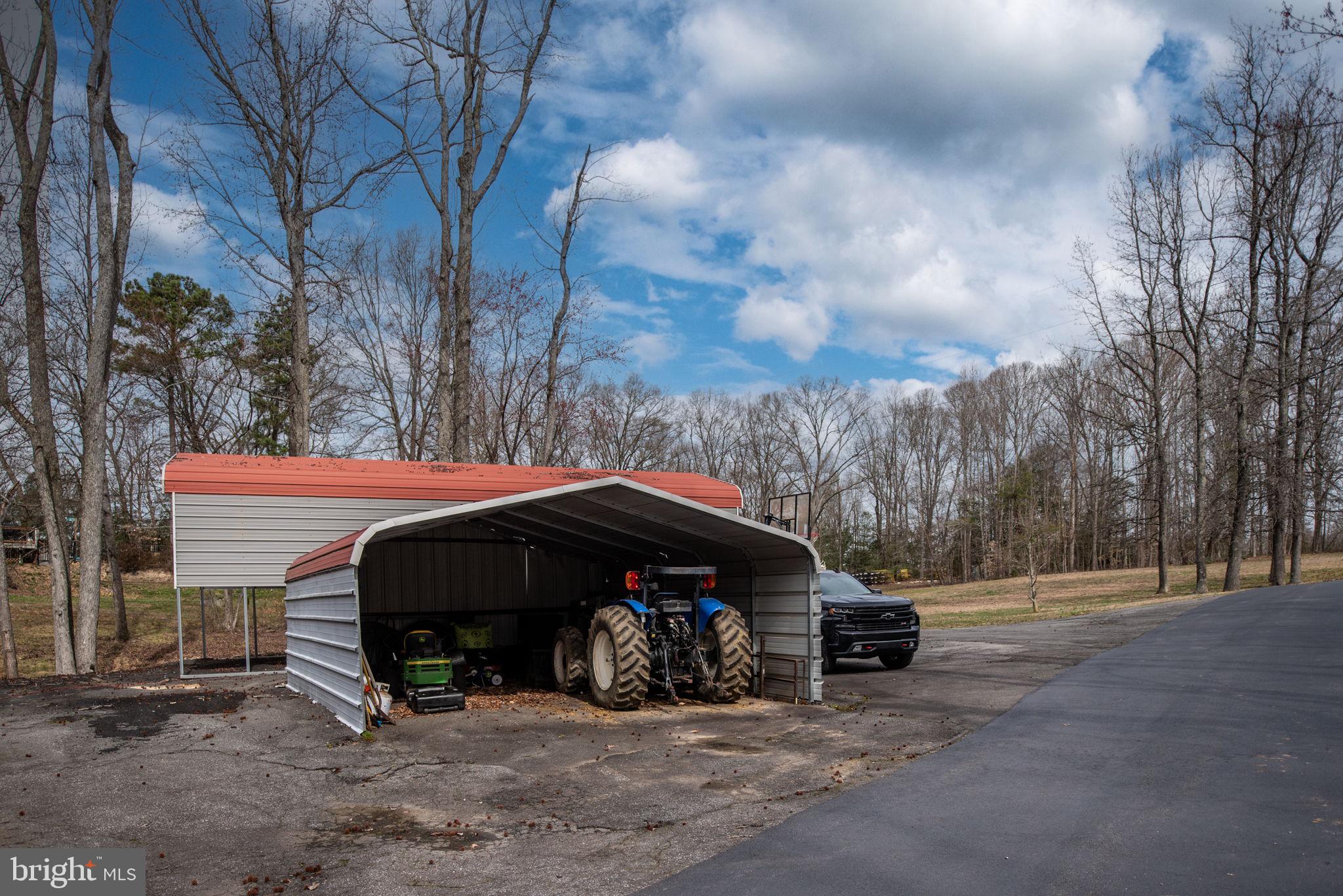 NONE  NO HOA - Residential