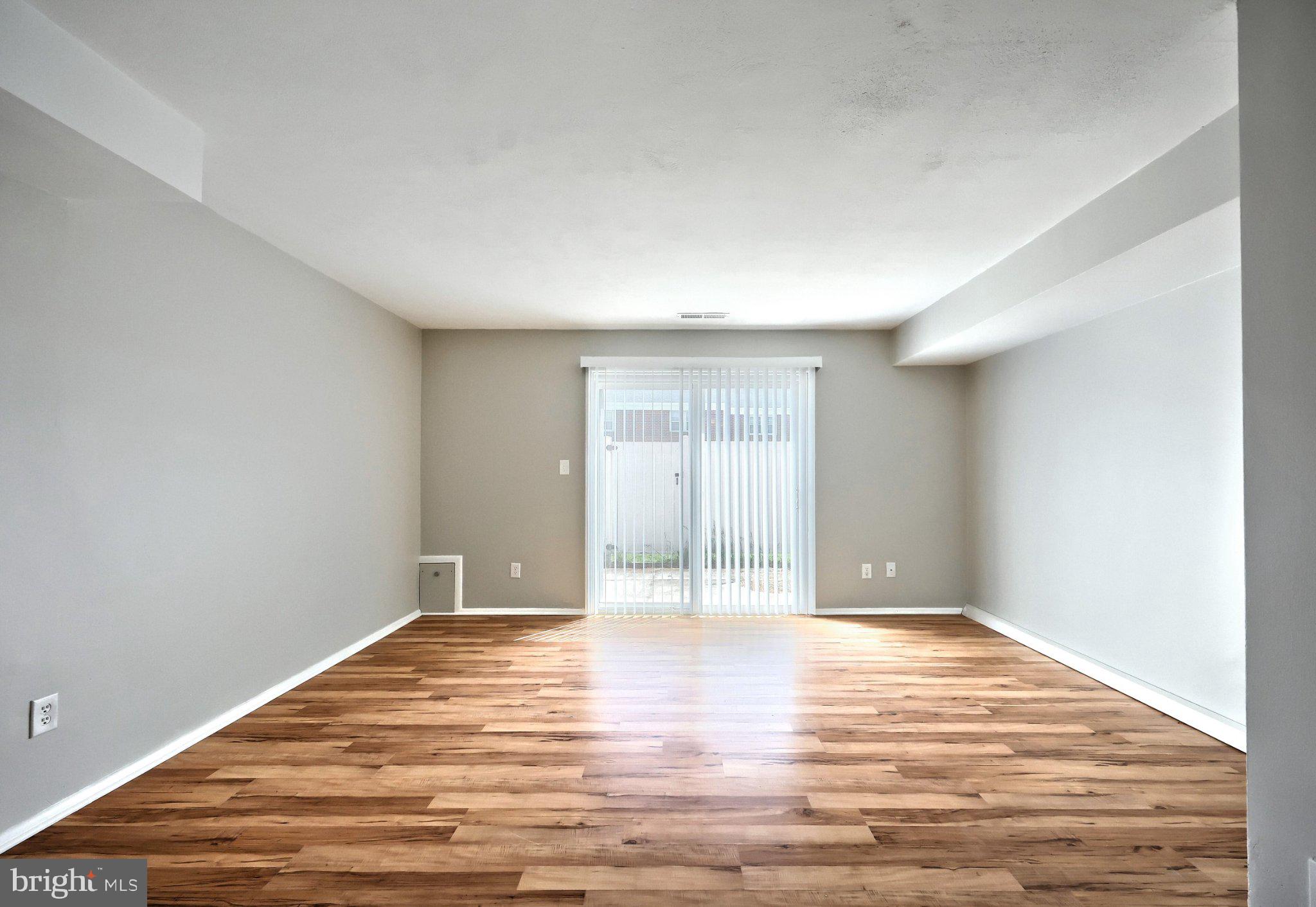 COLONY PARK - Residential