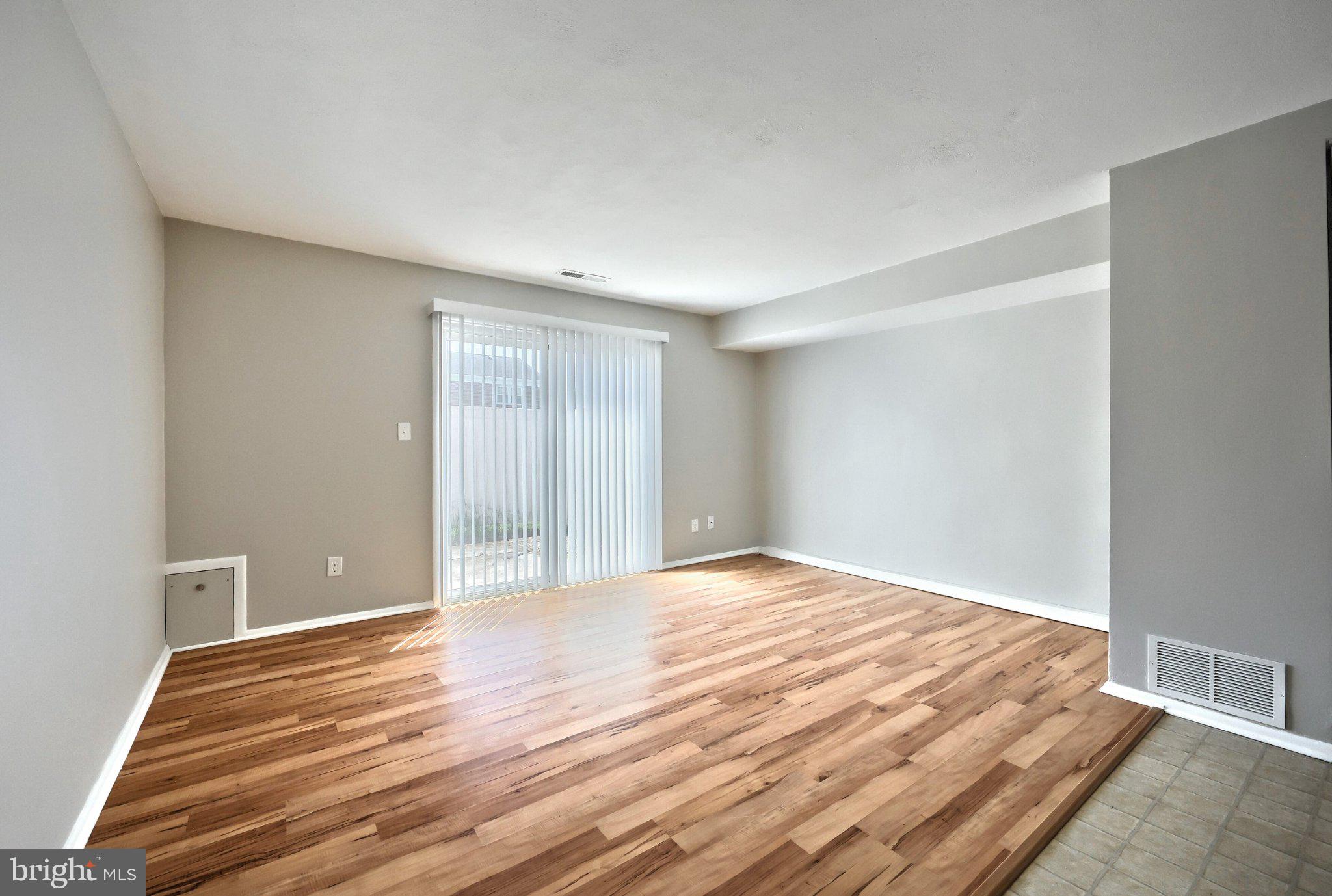 COLONY PARK - Residential