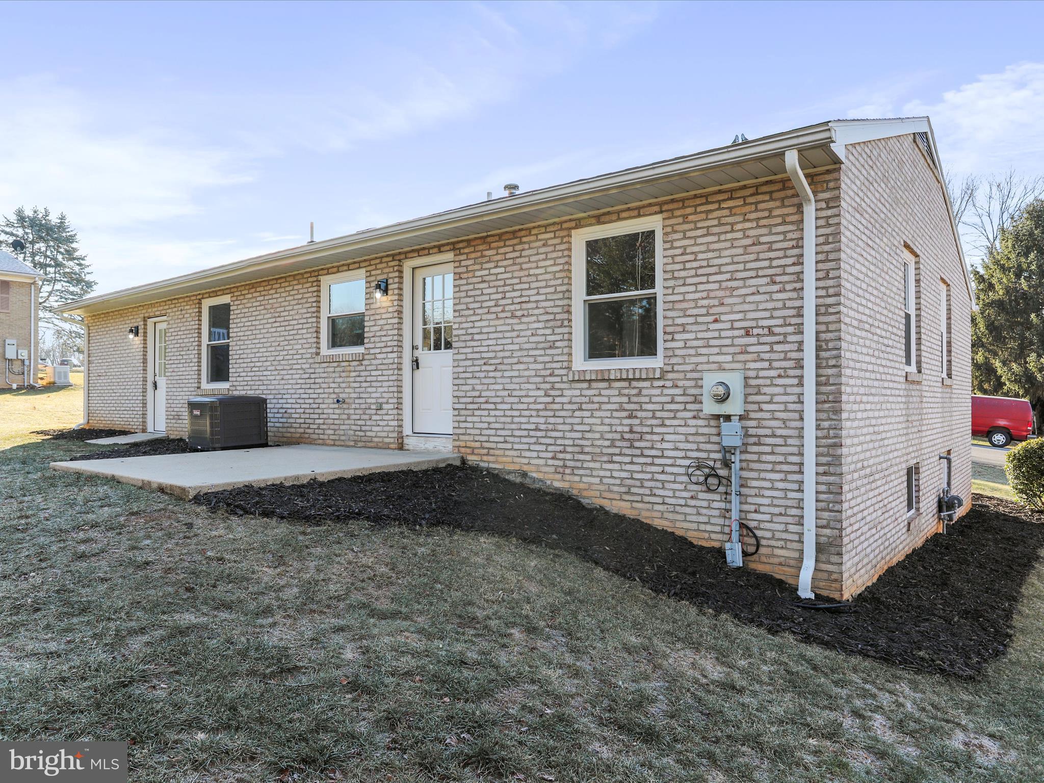 POTOMAC MANOR - Residential