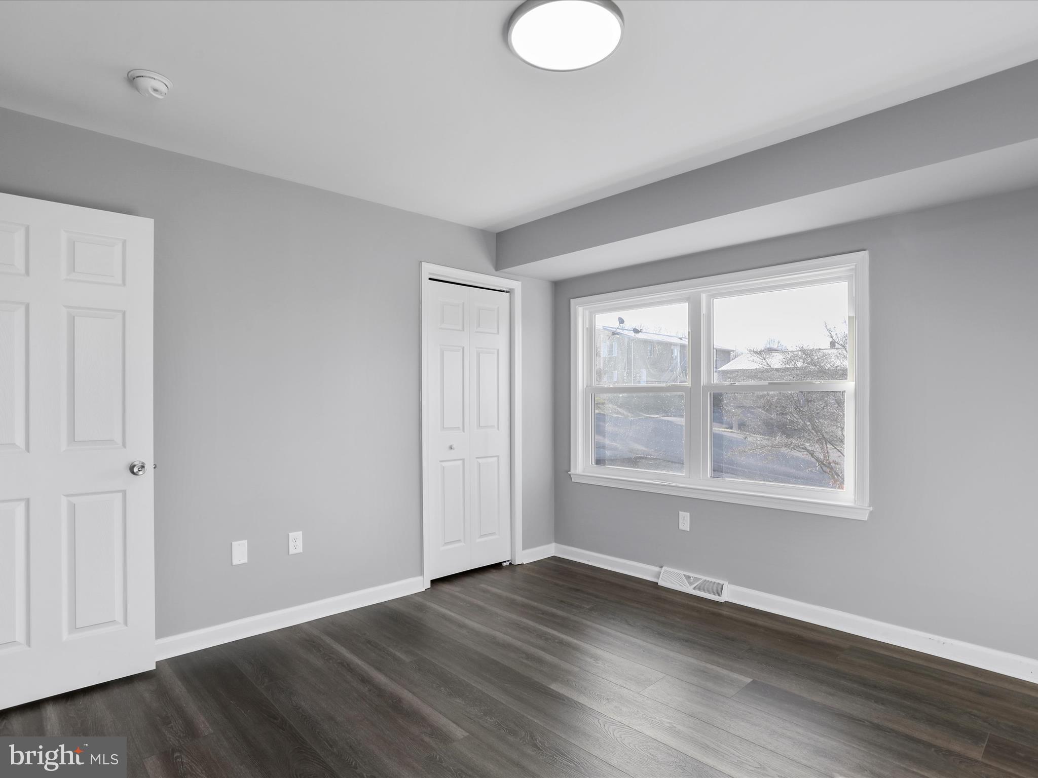 POTOMAC MANOR - Residential