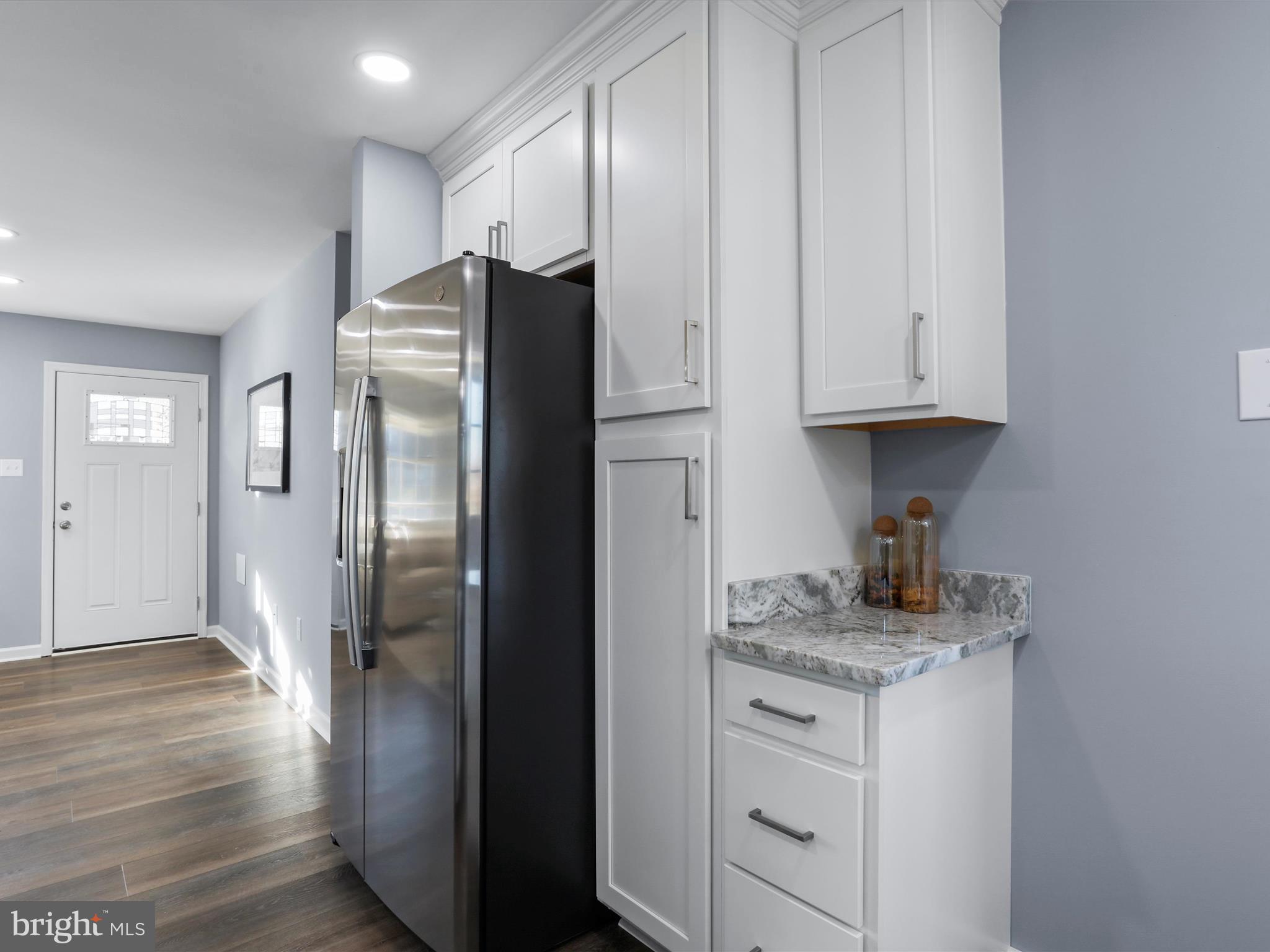 POTOMAC MANOR - Residential