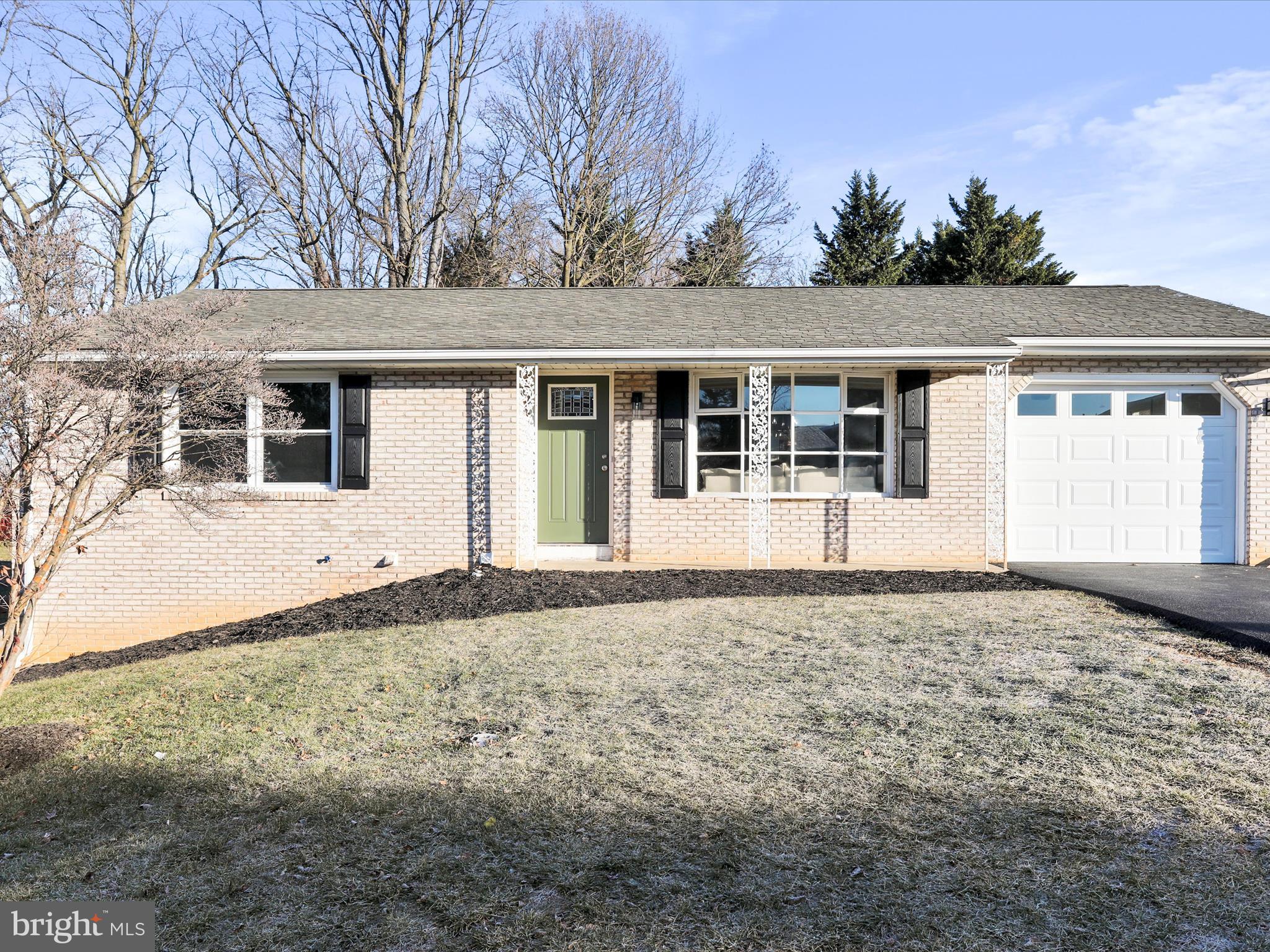 POTOMAC MANOR - Residential