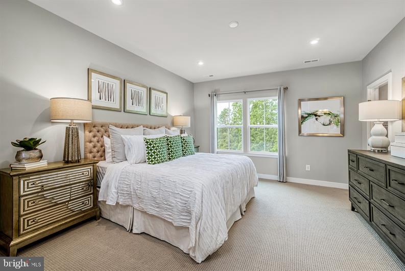 MONTGOMERY VILLAGE - Residential