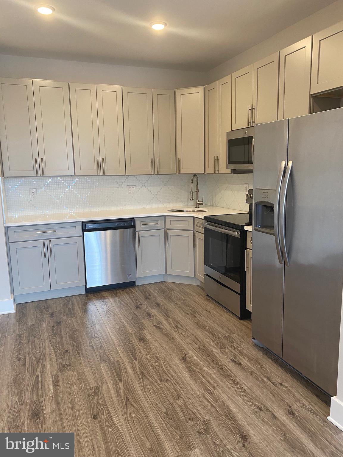 FISHTOWN - Residential Lease