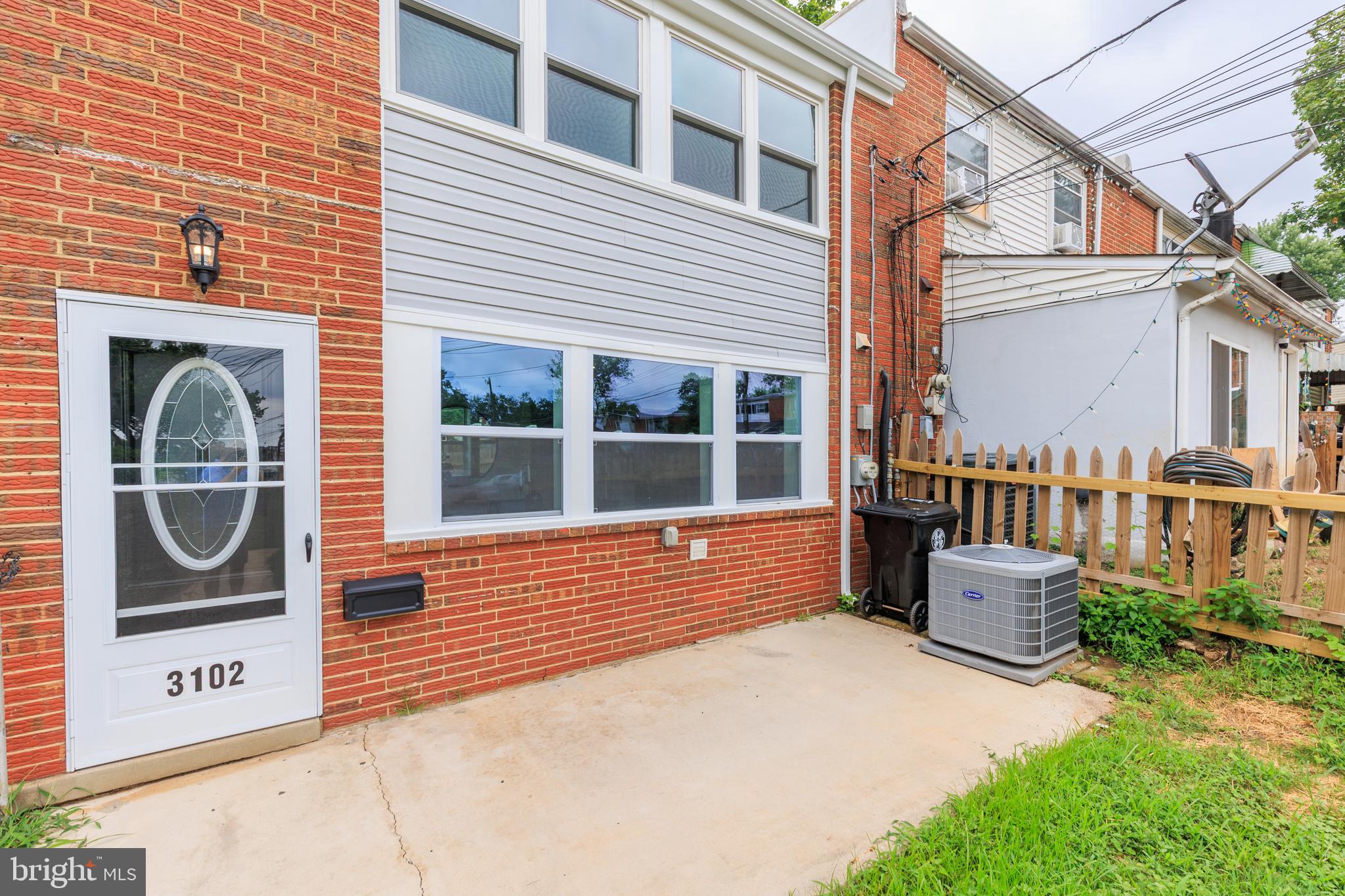 RIVERVIEW - Residential