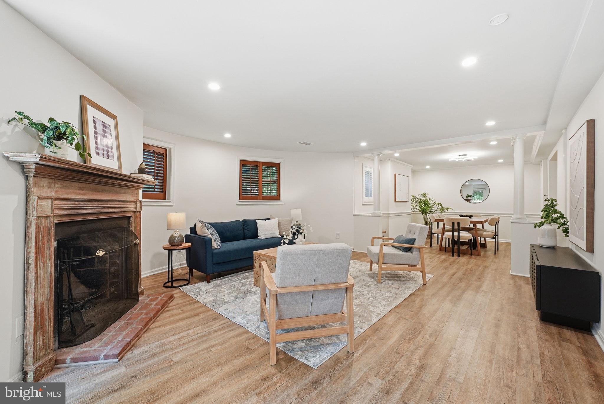 1200 EAST CAPITOL STREET NE 1