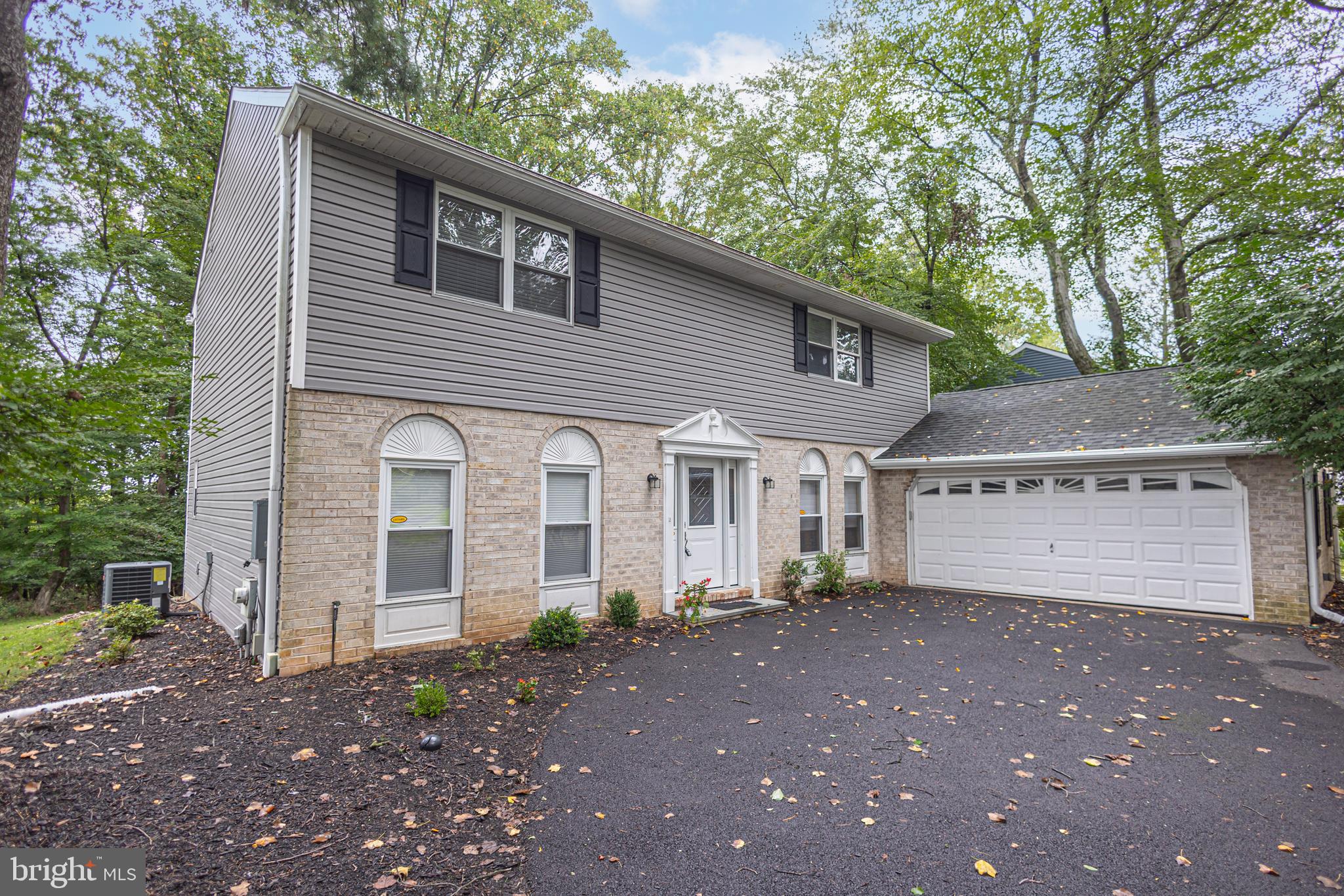 WOODLYN CROSSING - Residential