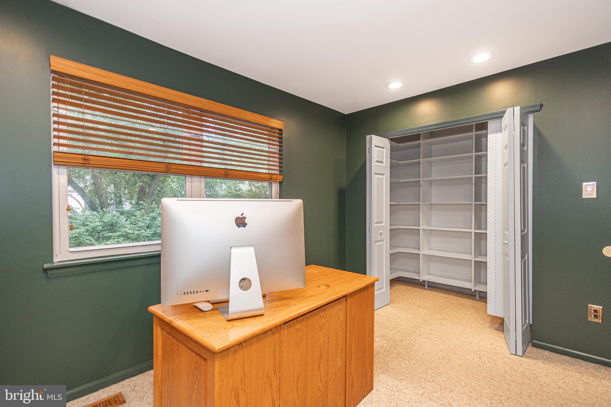 WOODLYN CROSSING - Residential